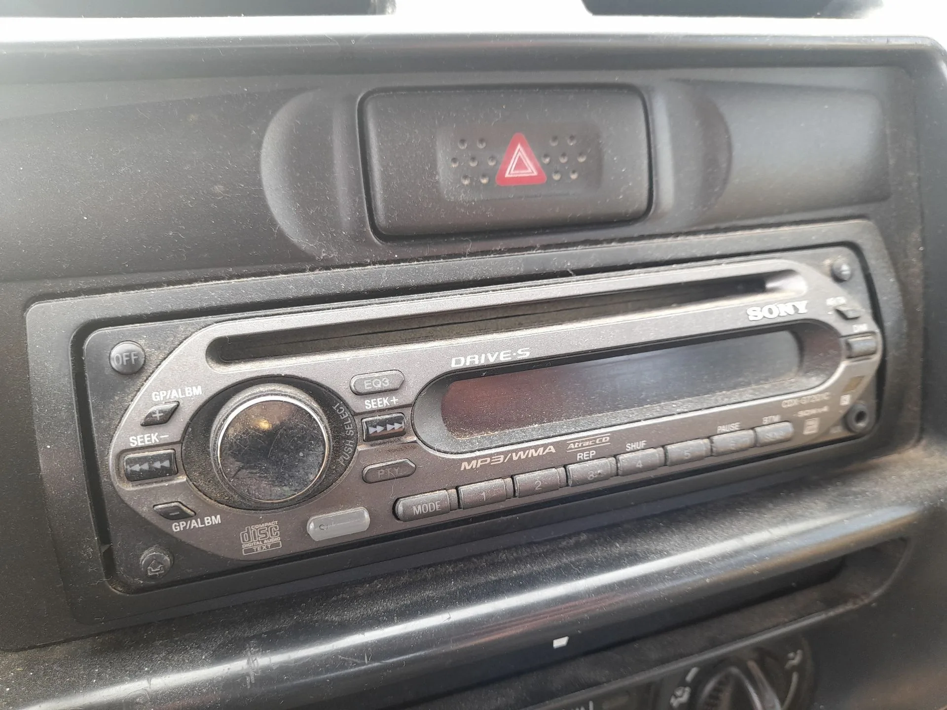 Sistema Audio / Radio Cd para Nissan Terrano Ii (R20)