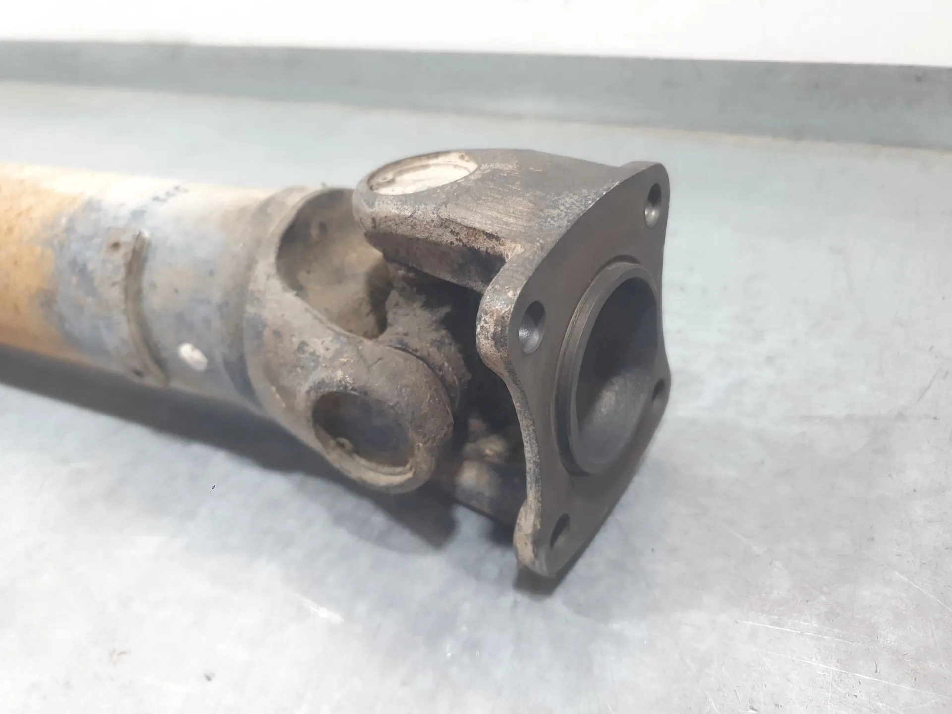 Transmision Central para Nissan Terrano Ii (R20)