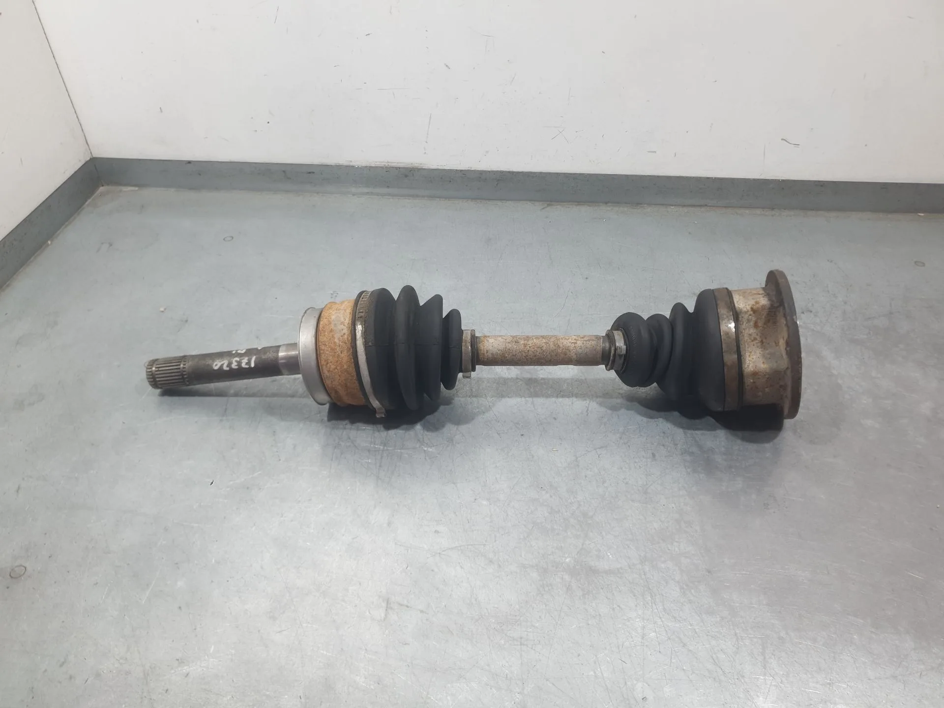 Transmision Delantera Izquierda para Nissan Terrano Ii (R20)