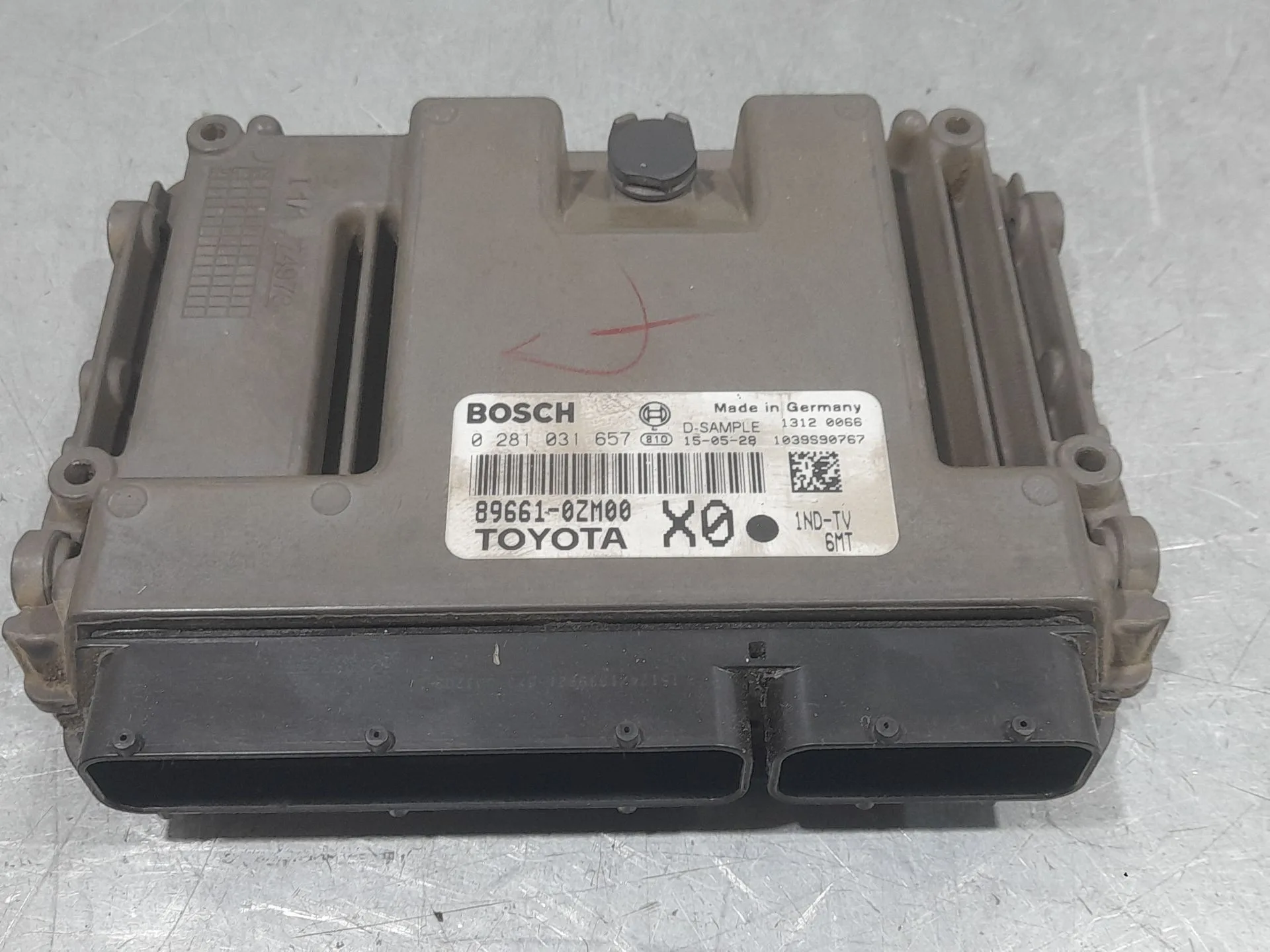 Centralita Motor Uce para Toyota Auris (_E18_)
