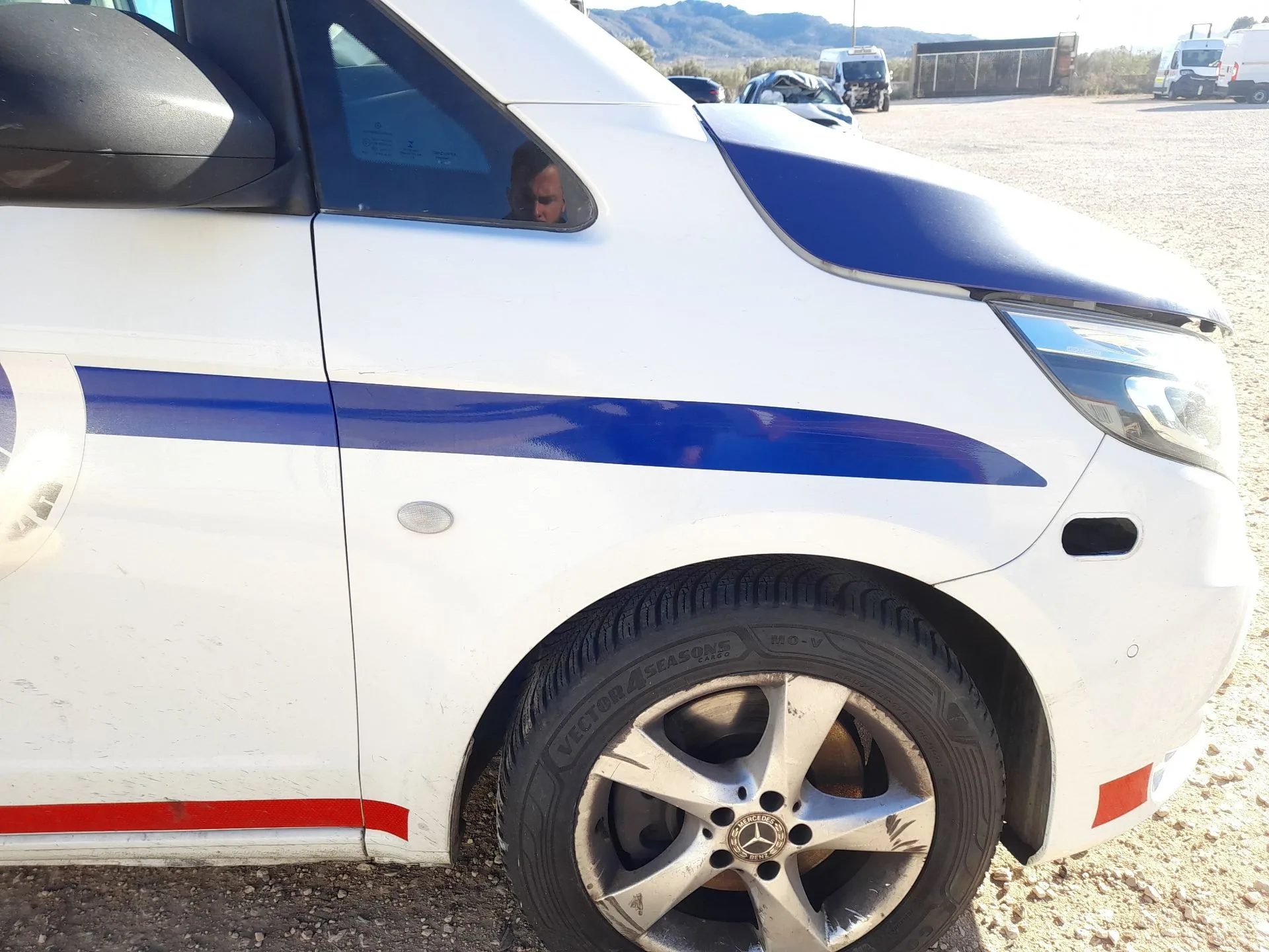 Aleta Delantera Derecha para Mercedes-Benz Vito Tourer (W447)