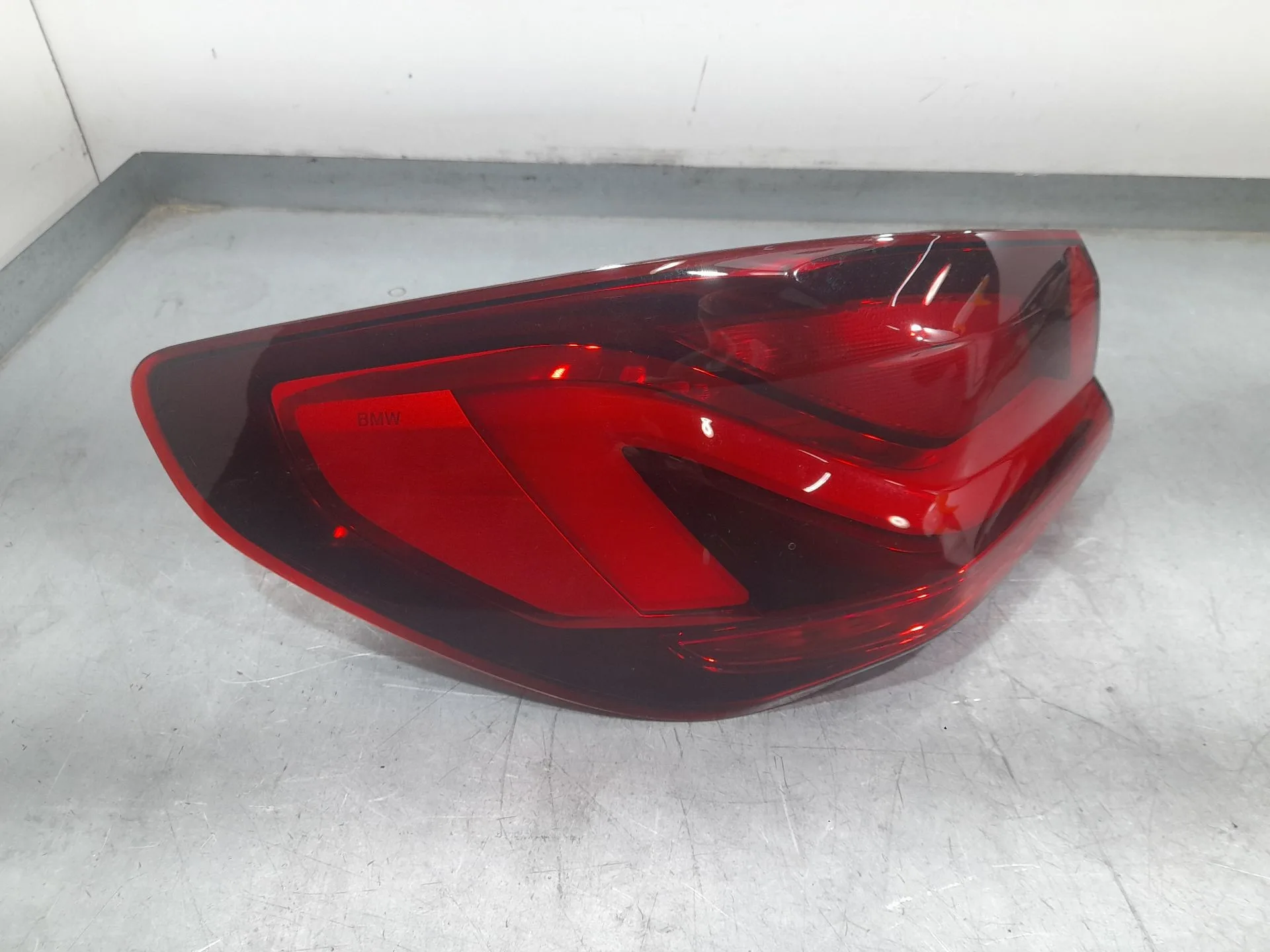 Piloto Trasero Izquierdo Interior para Bmw Serie 1 Lim. (F40)