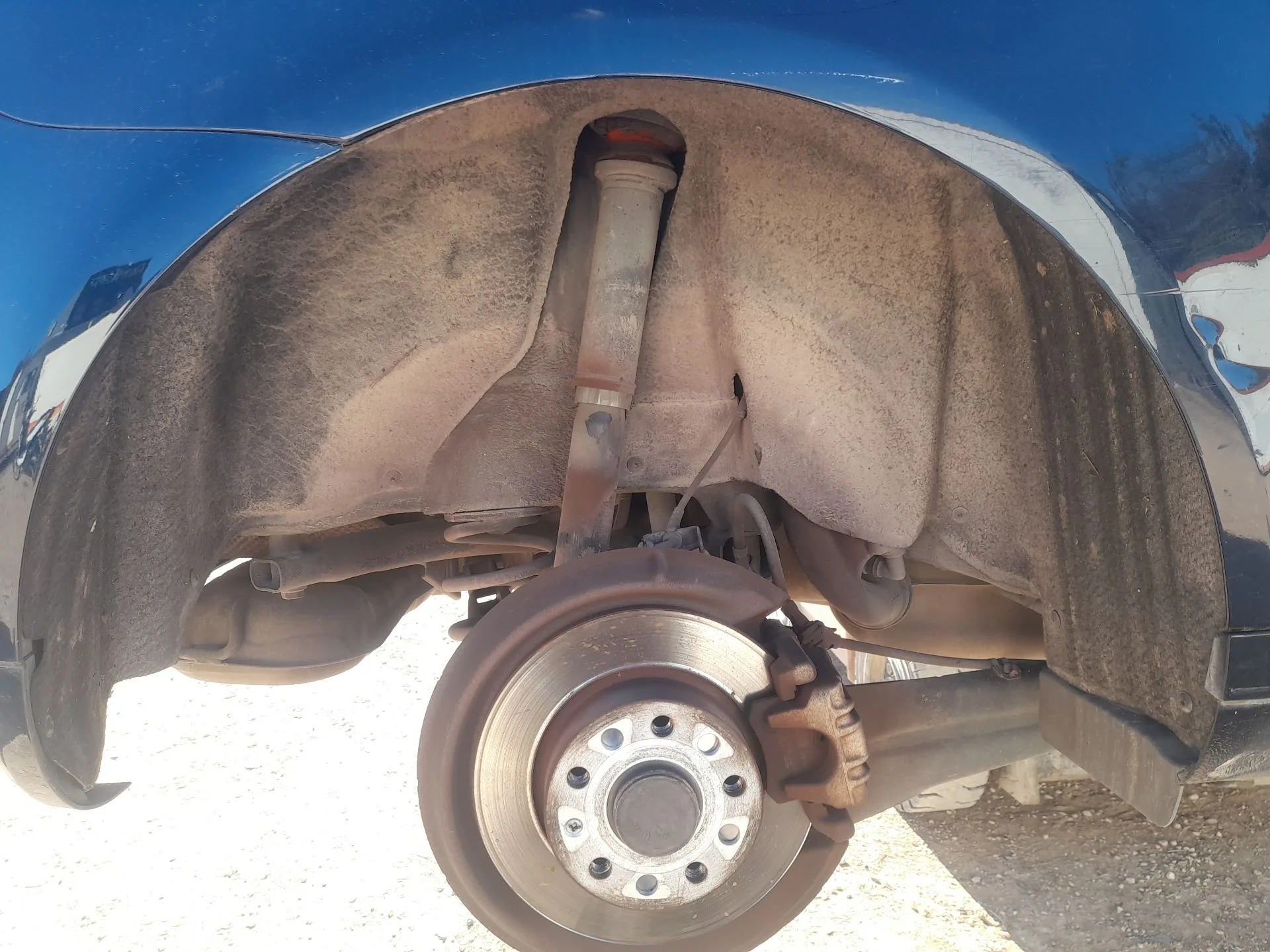 Plastico Pase Rueda Tras. Dch. para Audi A3 (8P1)
