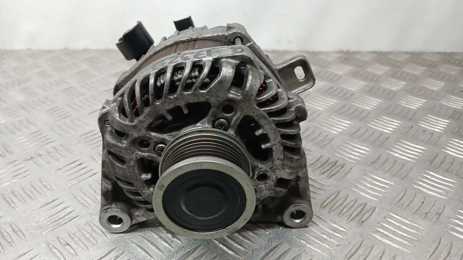 Alternador para Peugeot Partner Furgoneta/Monovolumen (K9)