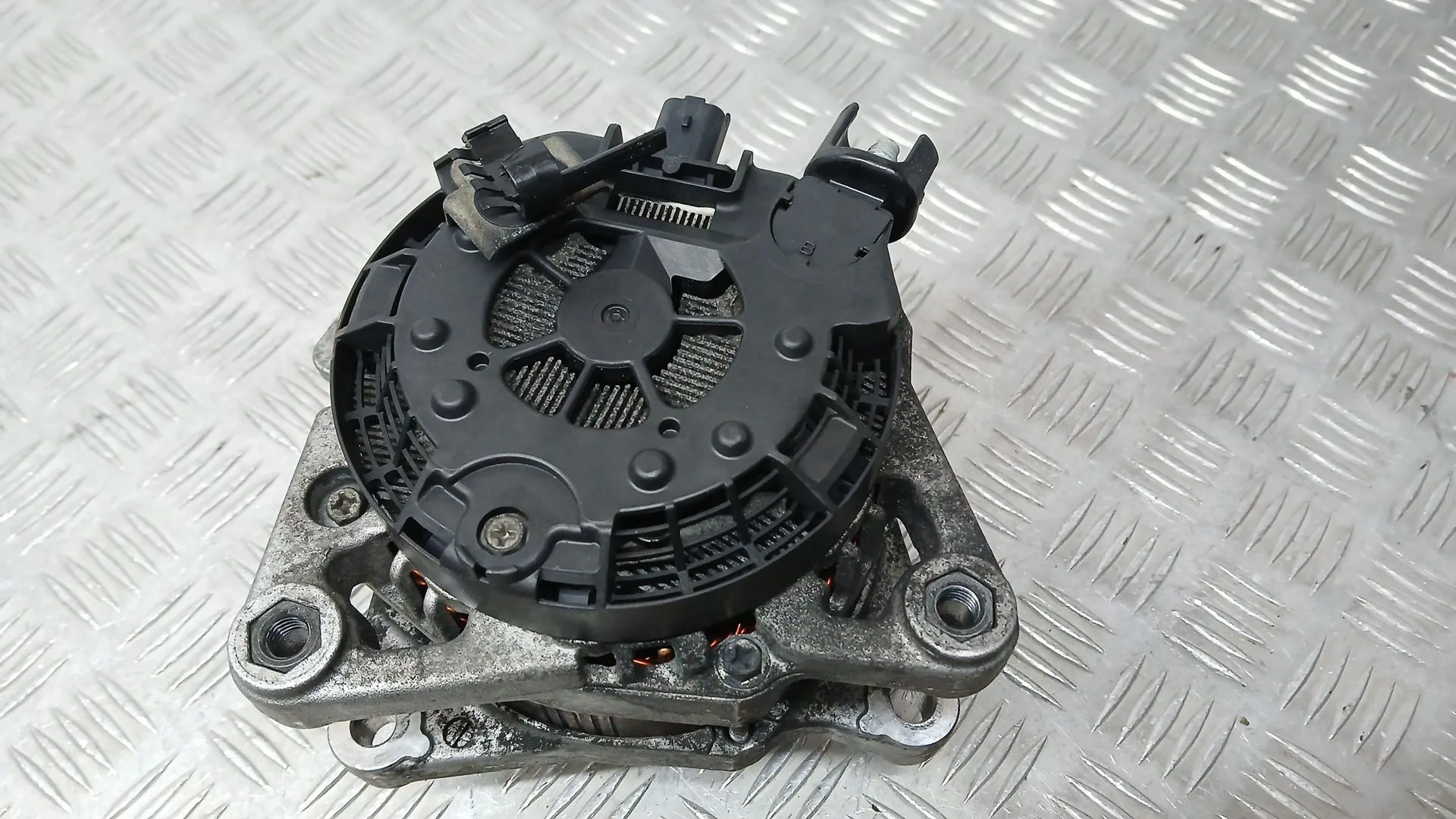 Alternador para Peugeot Partner Furgoneta/Monovolumen (K9)