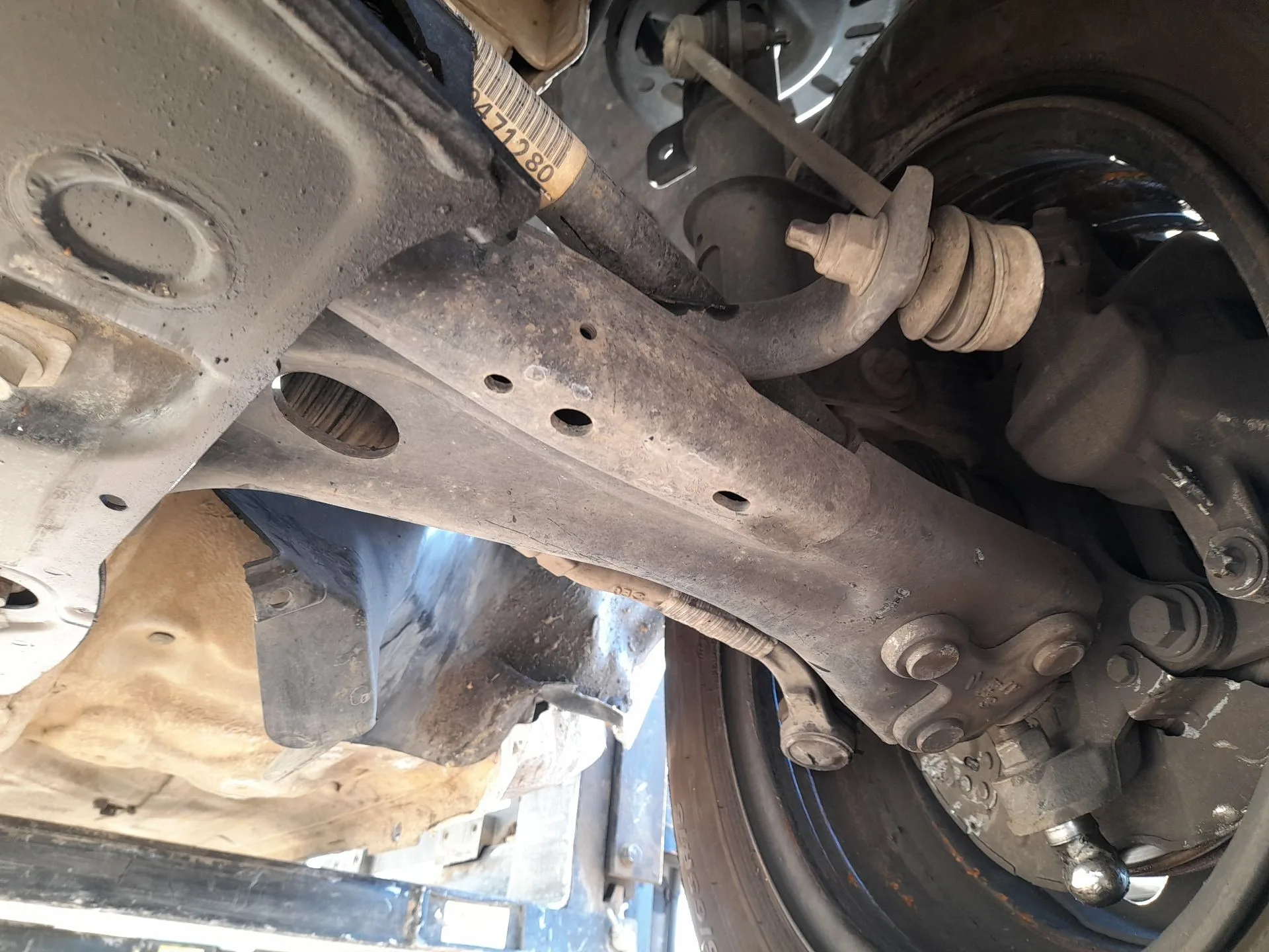 Brazo Suspension Inferior Delantero Izquierdo para Peugeot Partner Furgoneta/Monovolumen (K9)