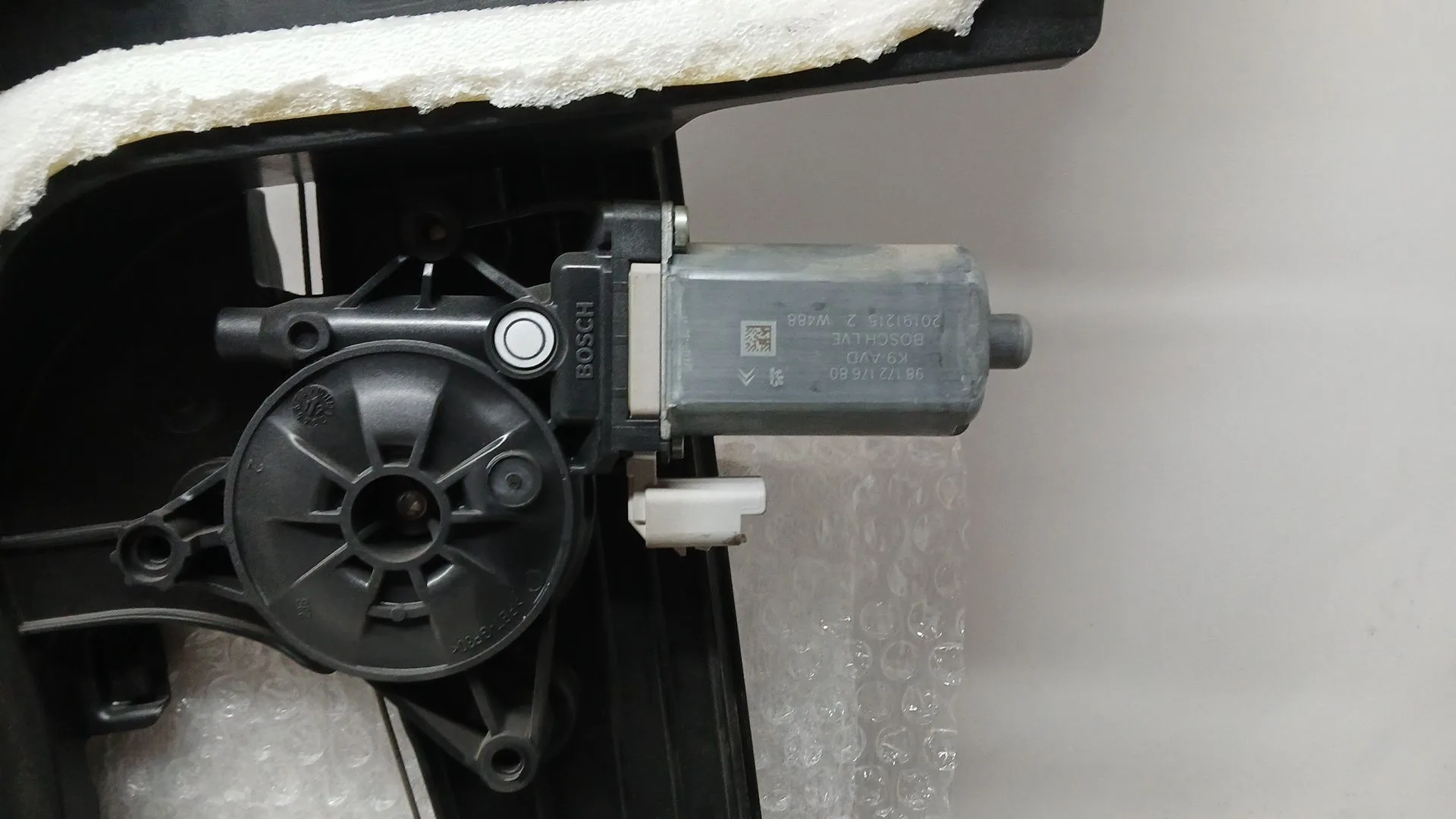 Elevalunas Delantero Derecho para Peugeot Partner Furgoneta/Monovolumen (K9)