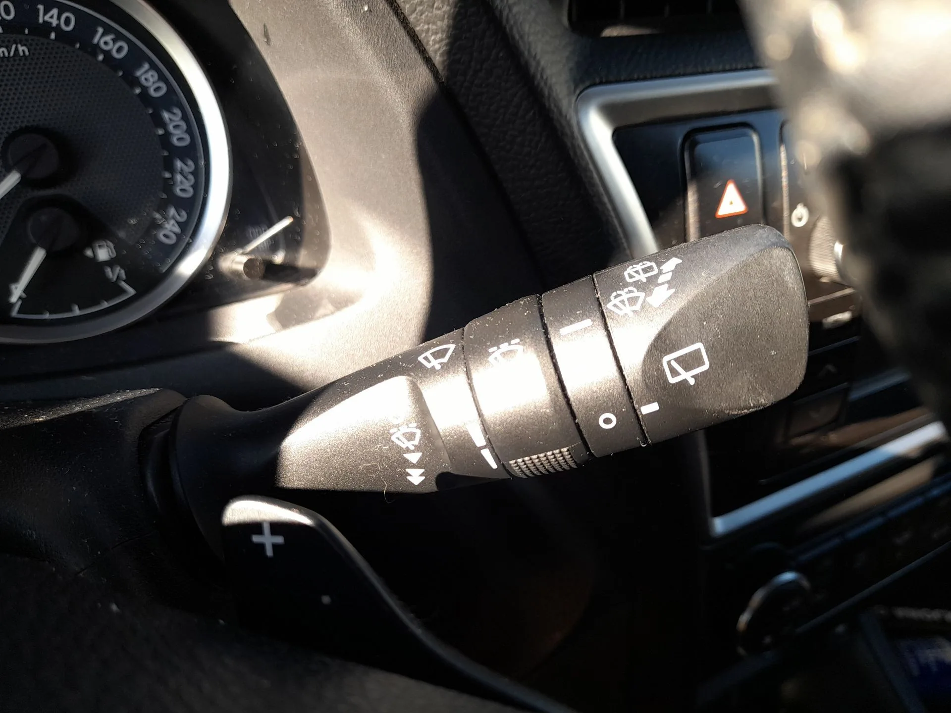 Mando Luces Y Limpia para Toyota Auris (_E18_)