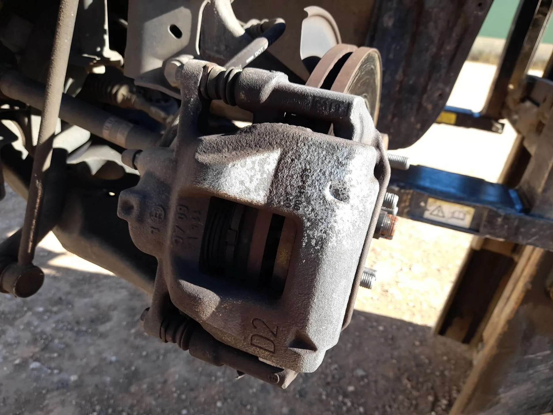 Pinza Freno Delantera Izquierda para Toyota Auris (_E18_)