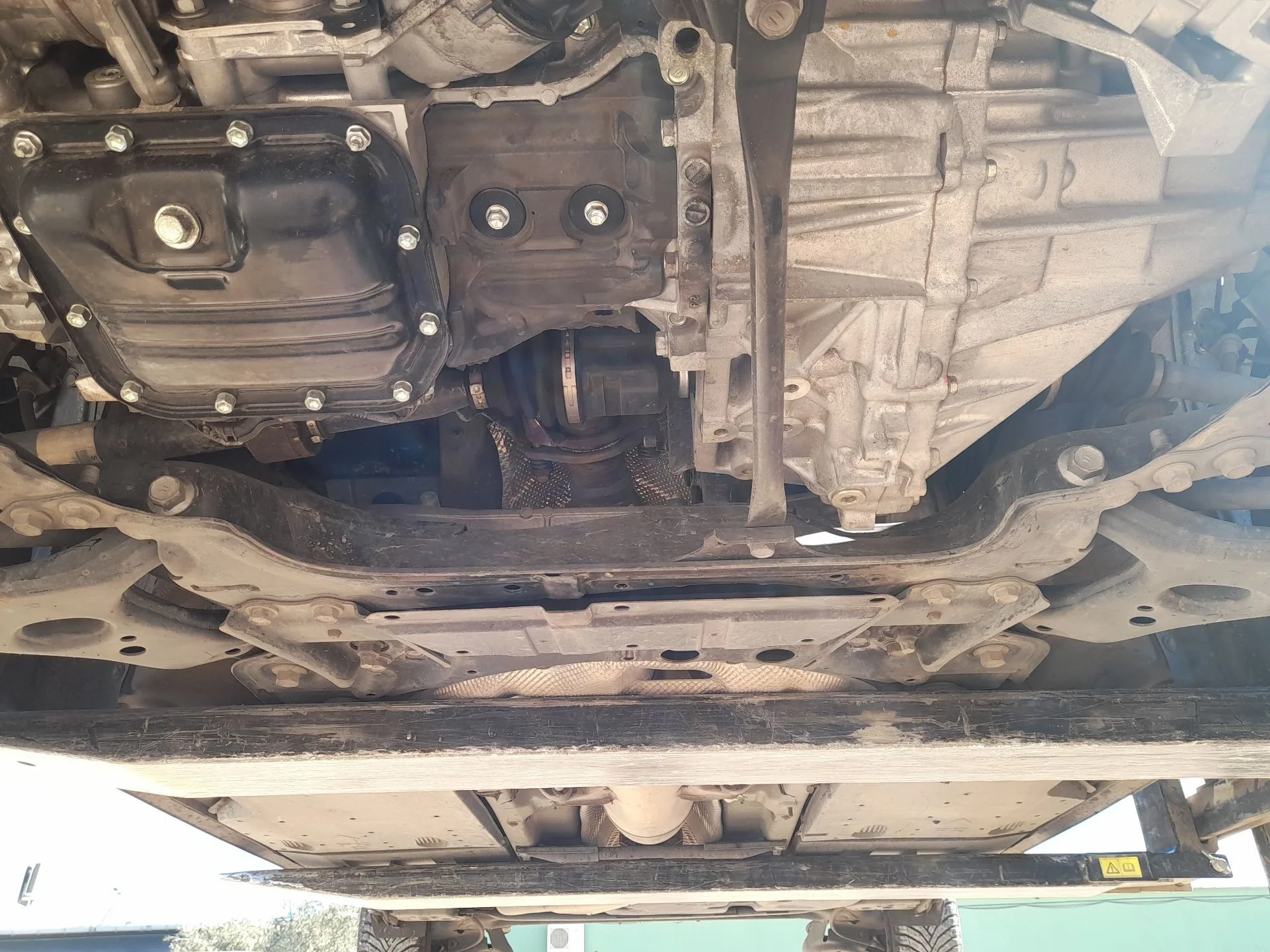 Puente Delantero para Toyota Auris (_E18_)