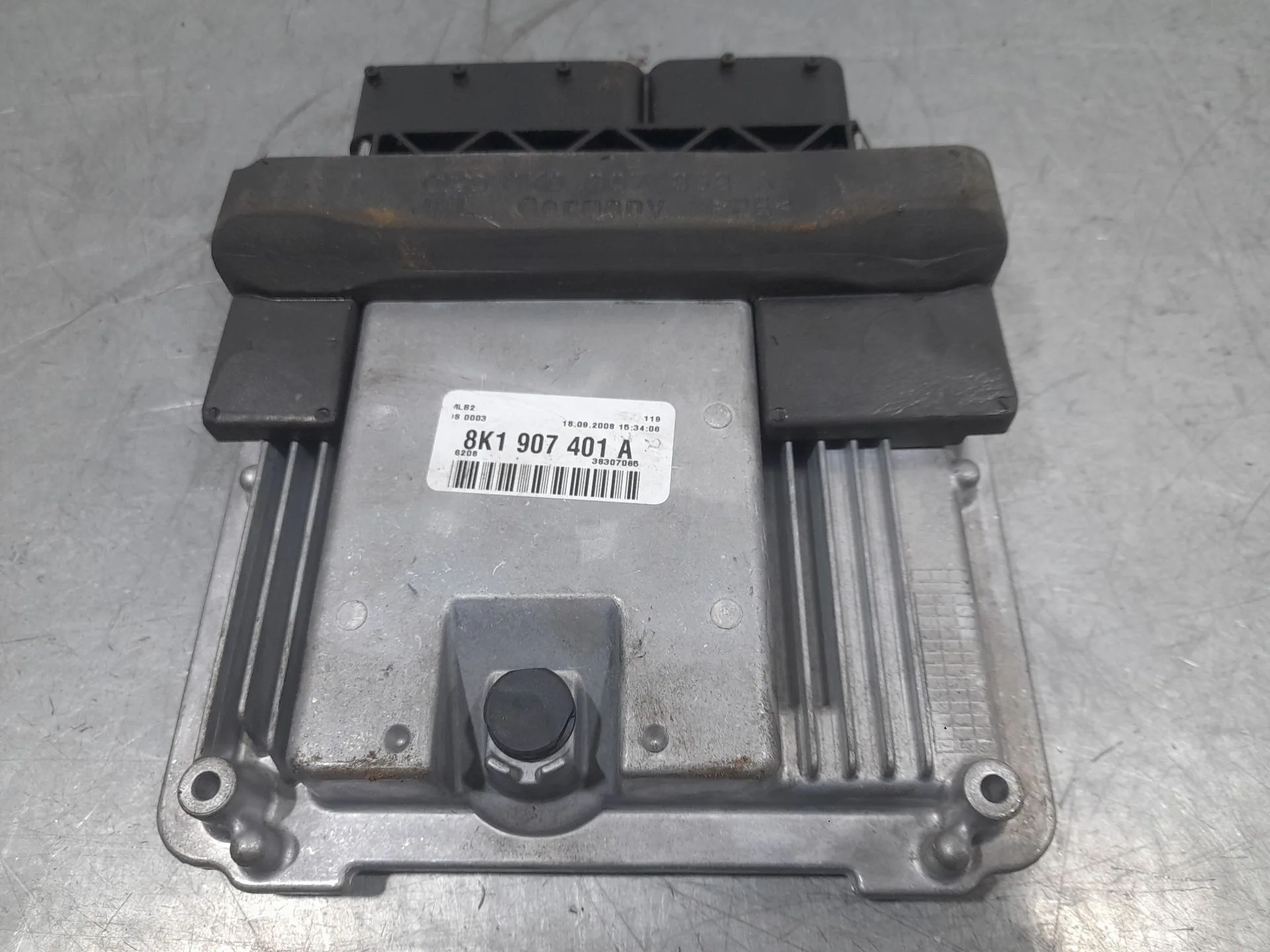 Centralita Motor Uce para Audi A5 (8T3)