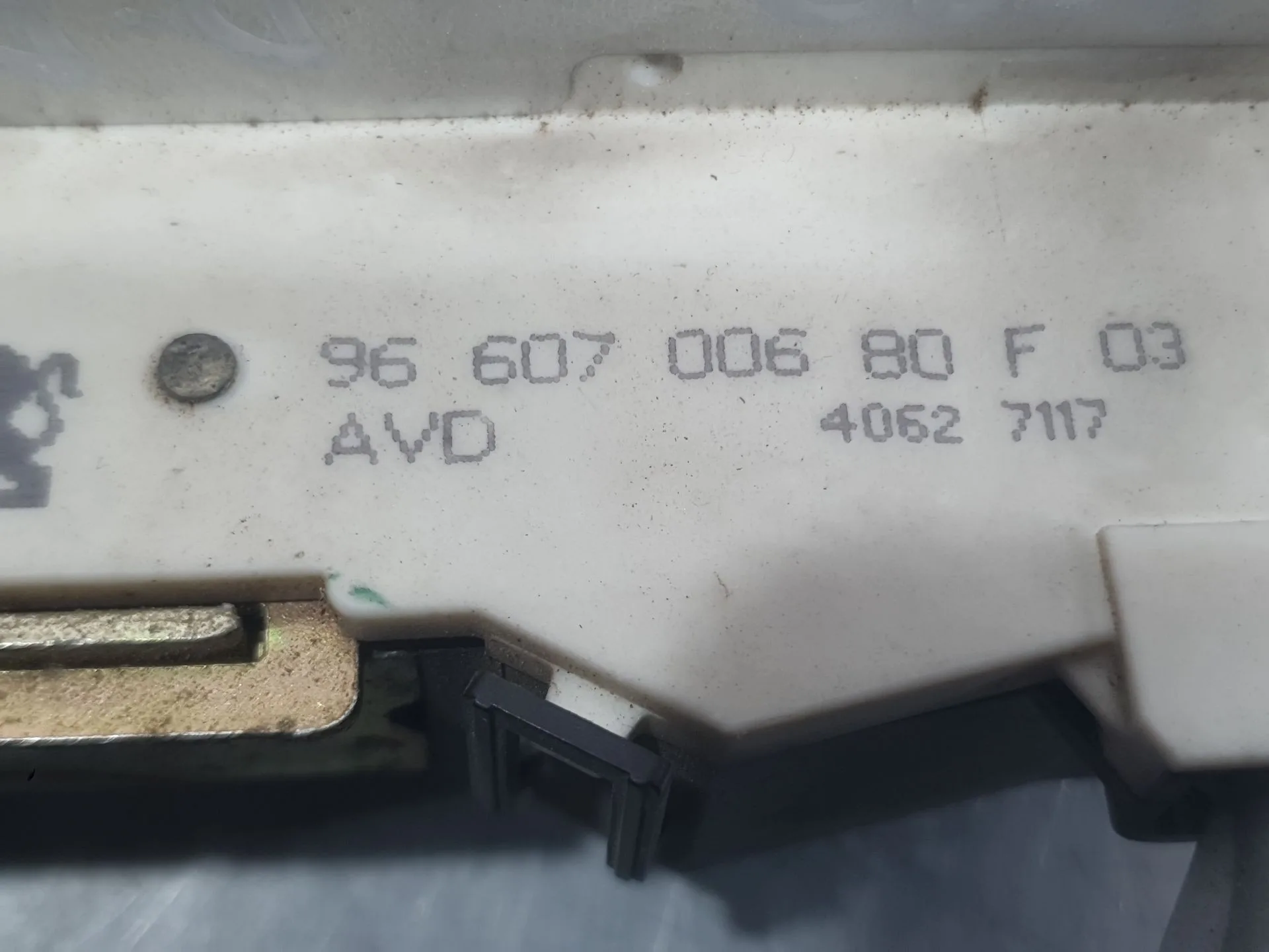 Cerradura Puerta Delantera Derecha para Citroën C4 Coupe (La_)