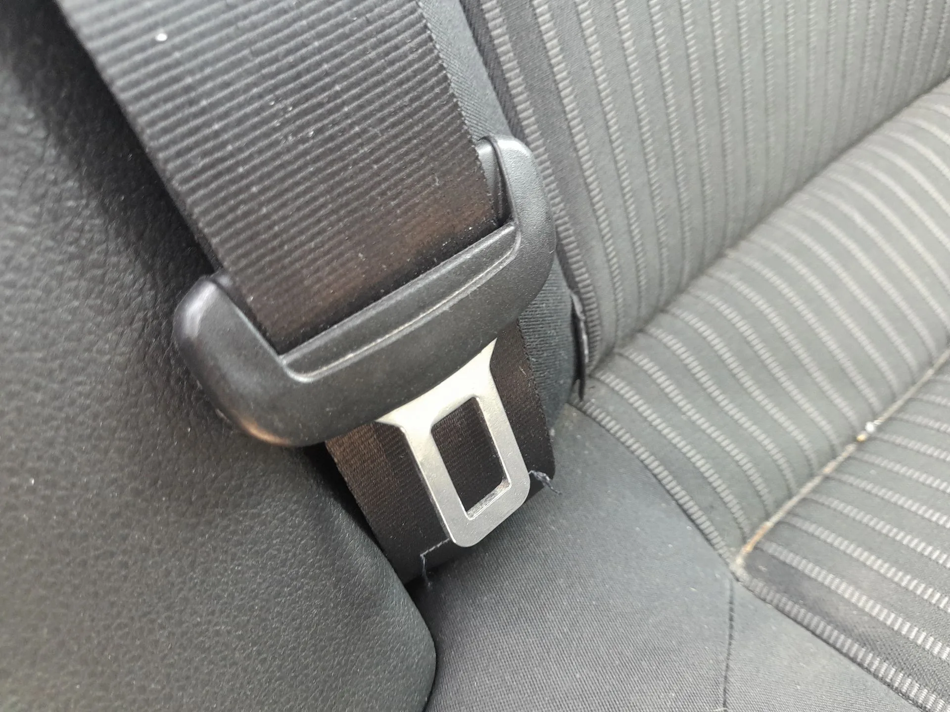 Cinturon Seguridad Trasero Derecho para Volkswagen Polo V (6R1, 6C1)