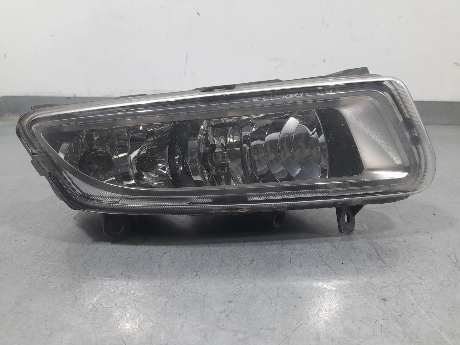 Faro Antiniebla Derecho para Volkswagen Polo V (6R1, 6C1)