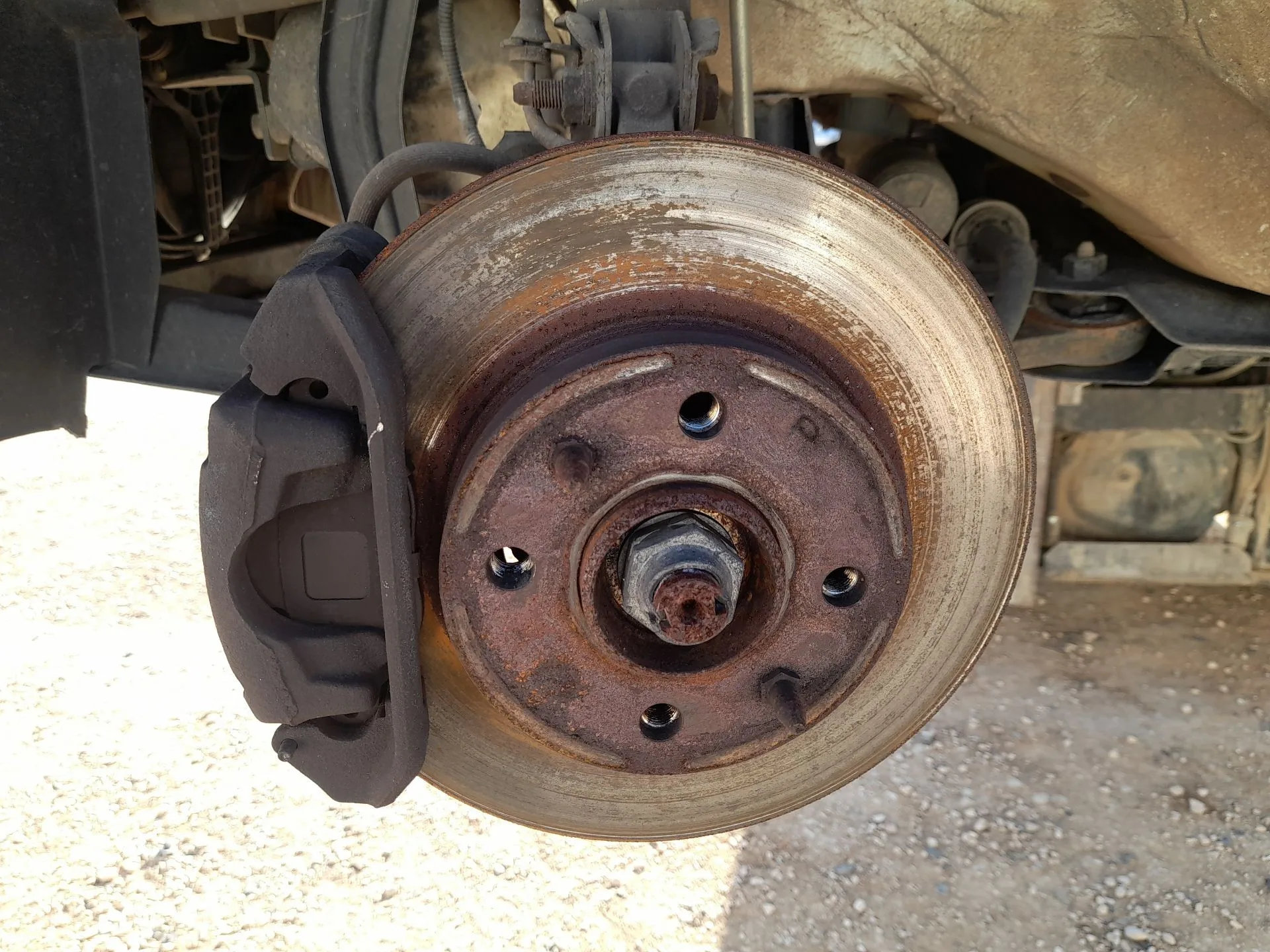 Mangueta Delantera Izquierda para Ford Ka (Ru8)