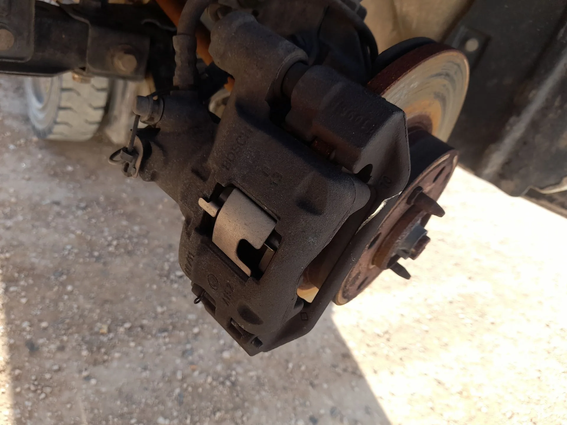 Pinza Freno Delantera Izquierda para Ford Ka (Ru8)