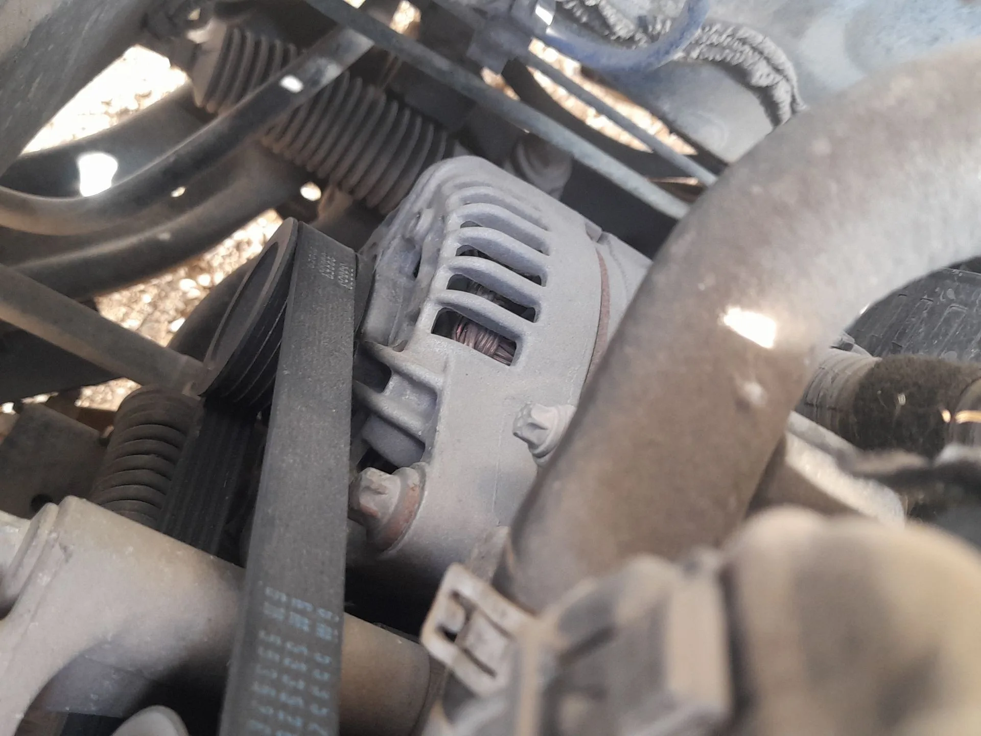 Alternador para Opel Corsa C (X01)