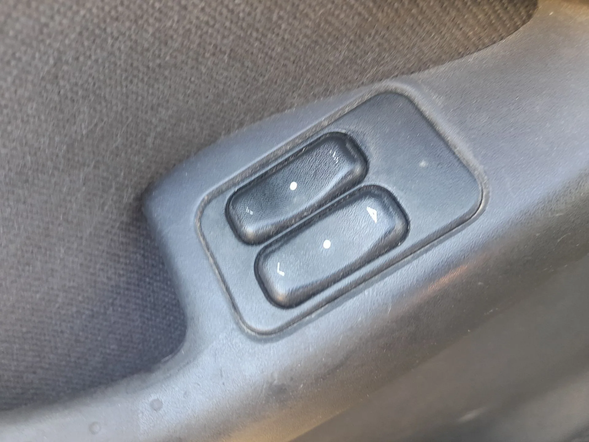 Mando Elevalunas Delantero Izquierdo para Opel Corsa C (X01)