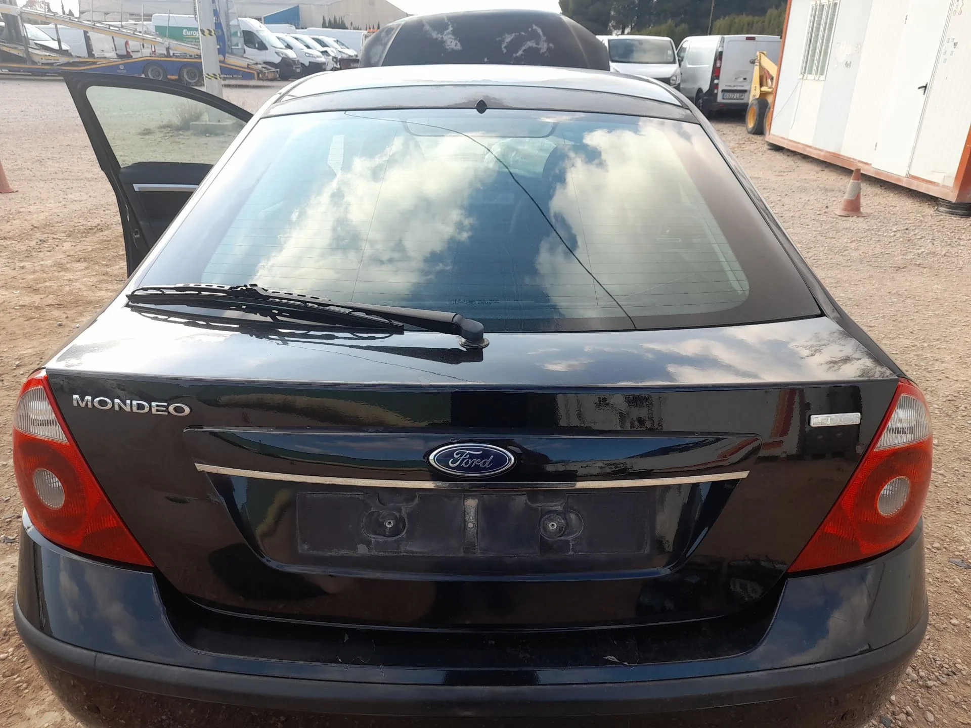 Porton Trasero para Ford Mondeo Iii Sedan (B4Y)