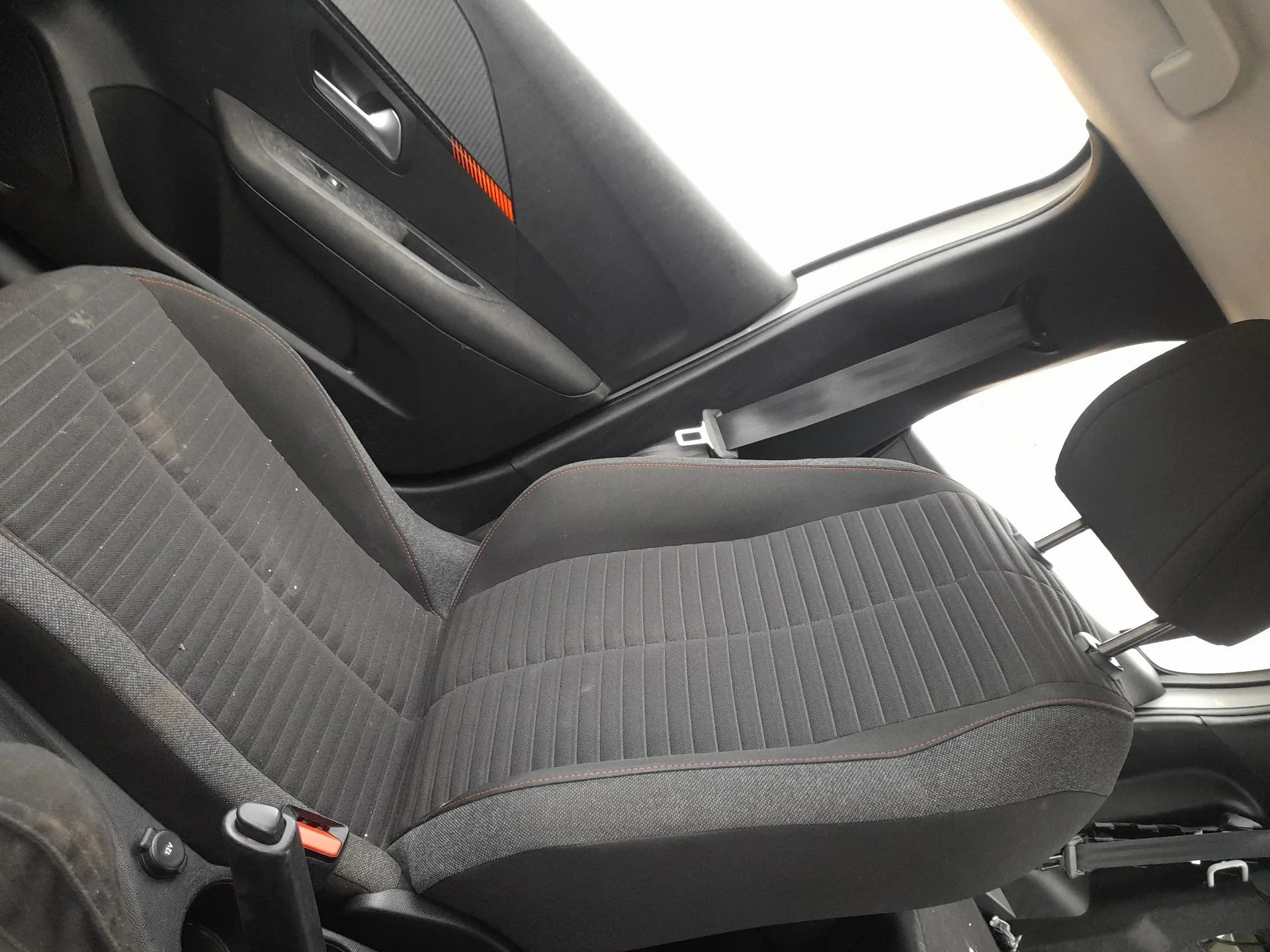 Asiento Delantero Derecho para Peugeot 208 Ii (Ub_, Up_, Uw_, Uj_)