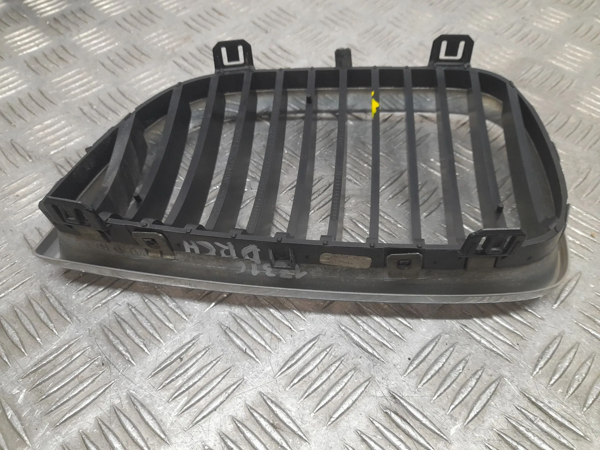 Rejilla Delantera para Bmw 1 (E81)