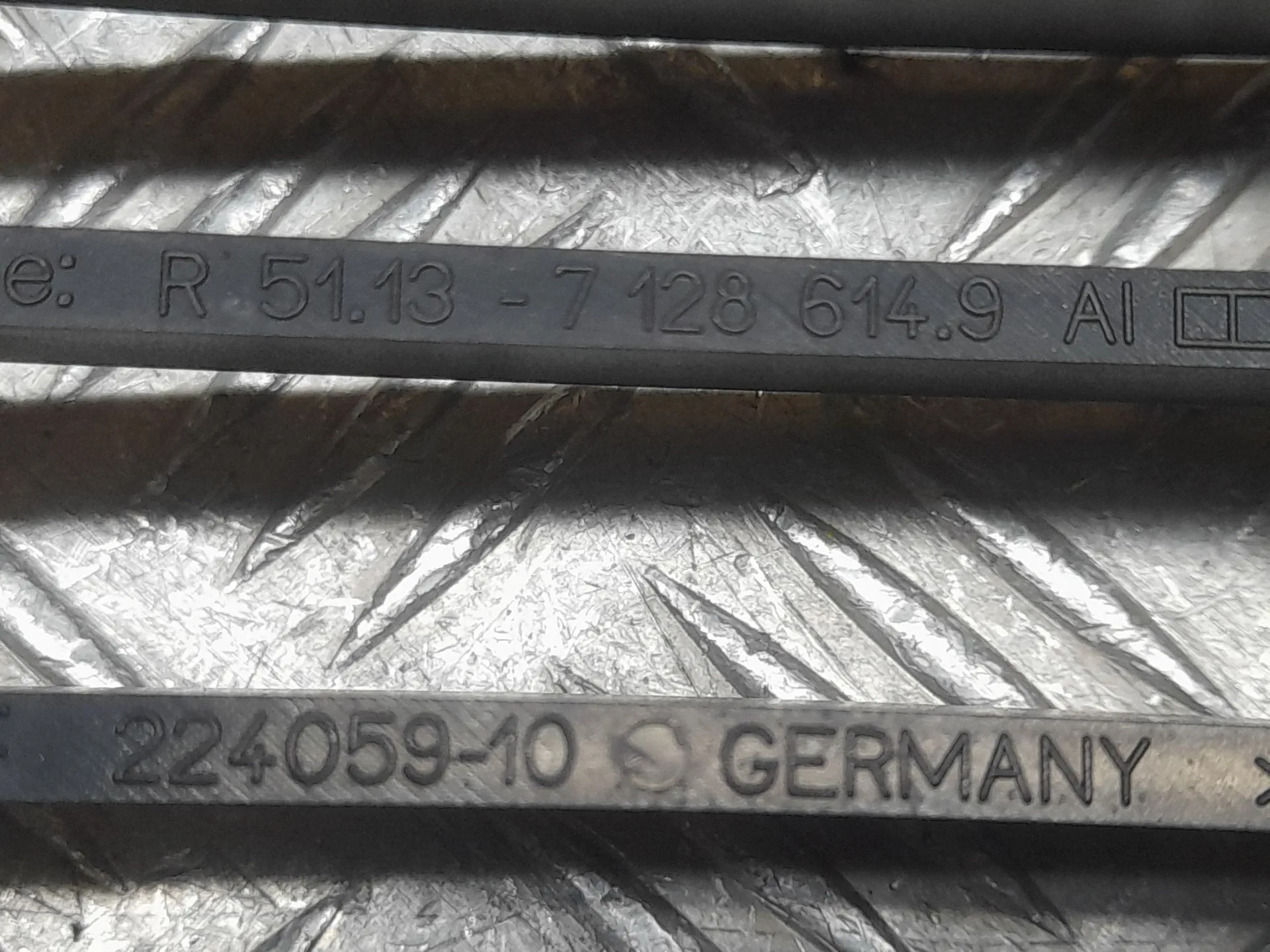 Rejilla Delantera para Bmw 1 (E81)