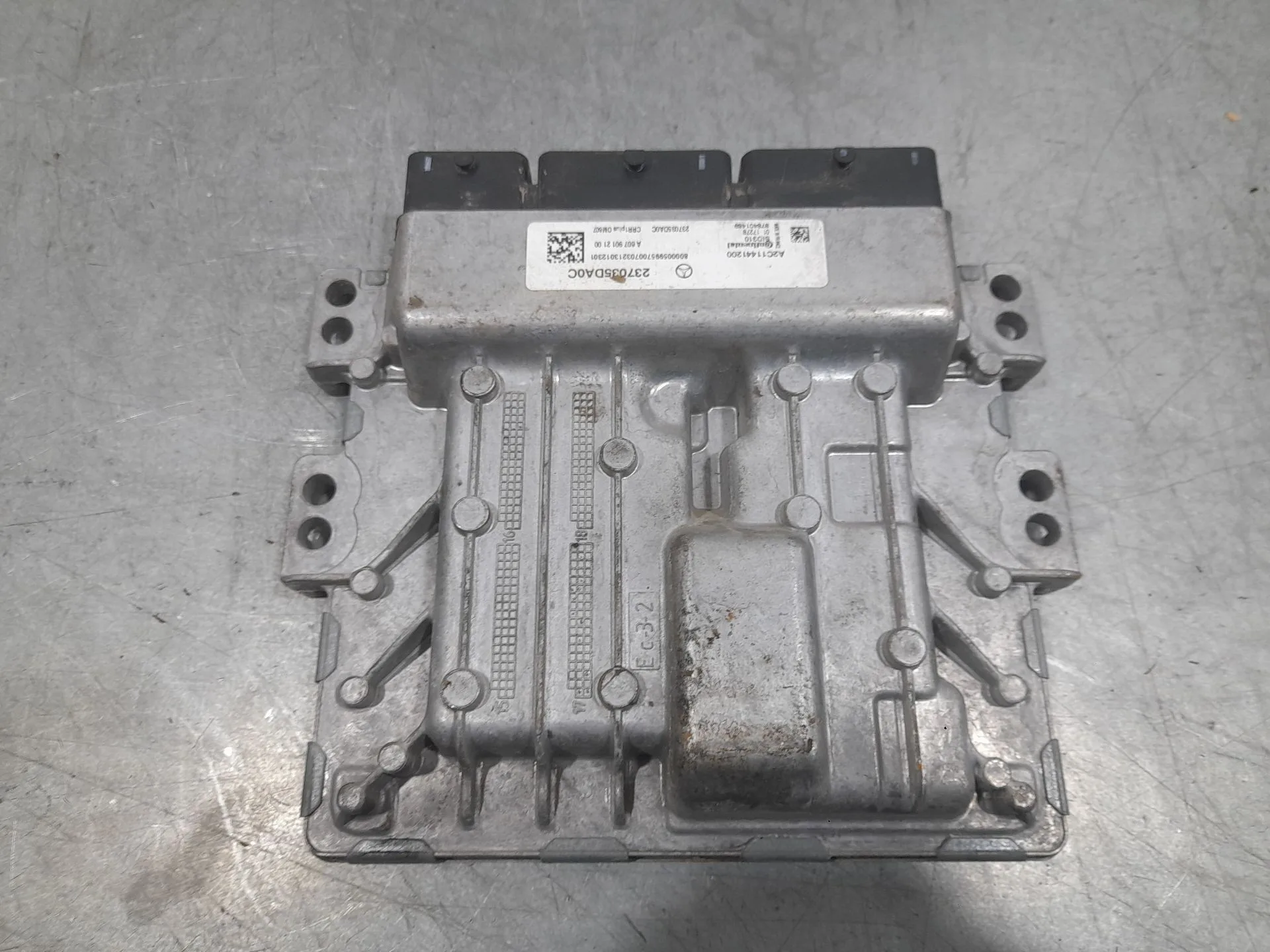Centralita Motor Uce para Infiniti Q30