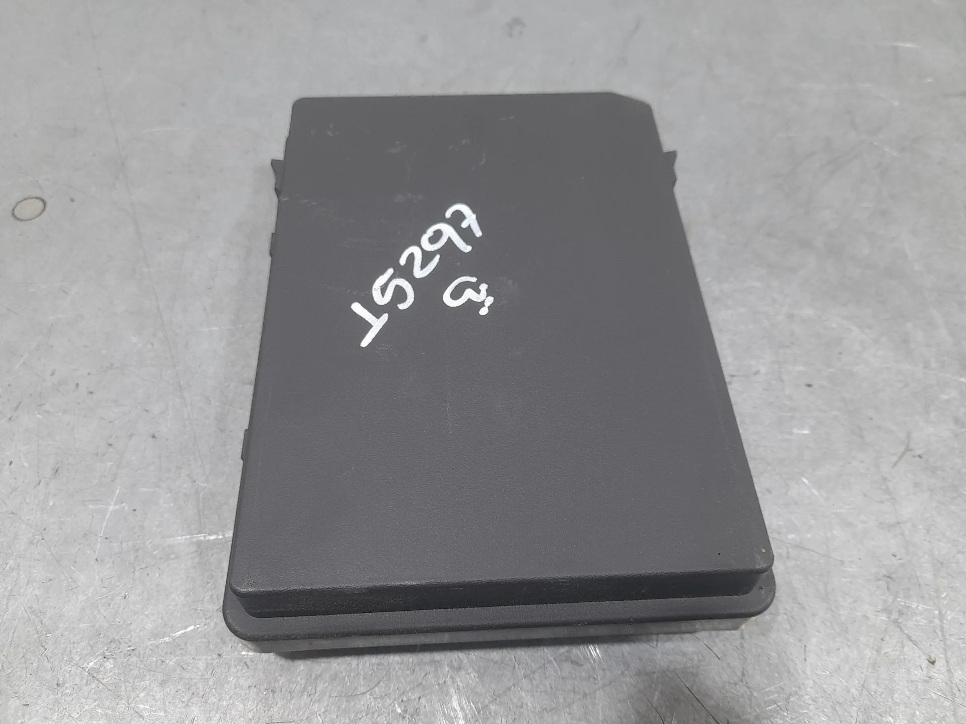 Caja Reles / Fusibles para Nissan Micra V (K14)