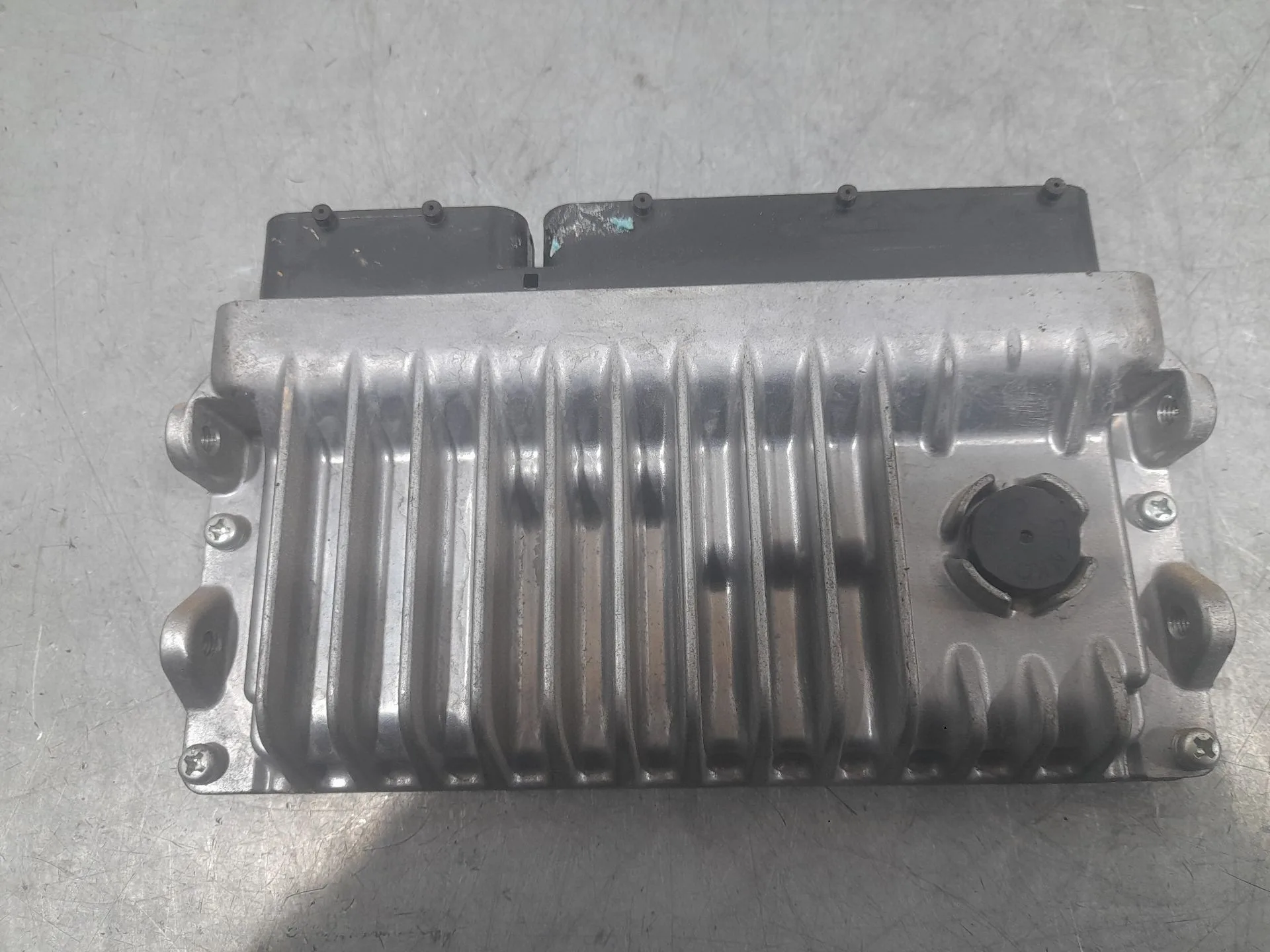 Centralita Motor Uce para Toyota Auris