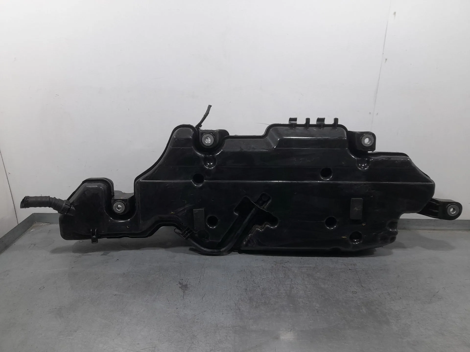 Deposito Adblue para Mercedes-Benz Gla (H247)