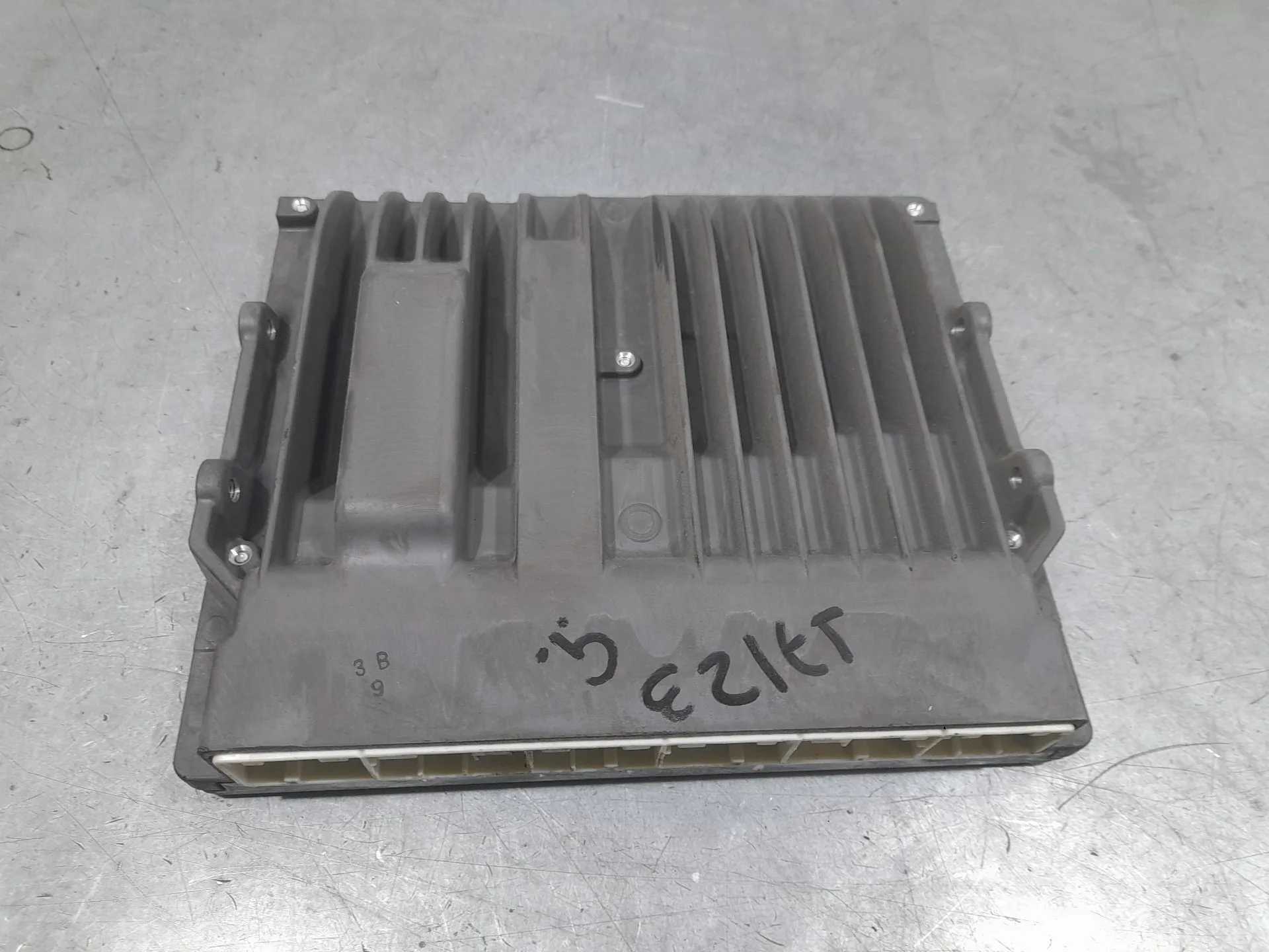 Centralita Motor Uce para Toyota Land Cruiser Prado (_J15_)