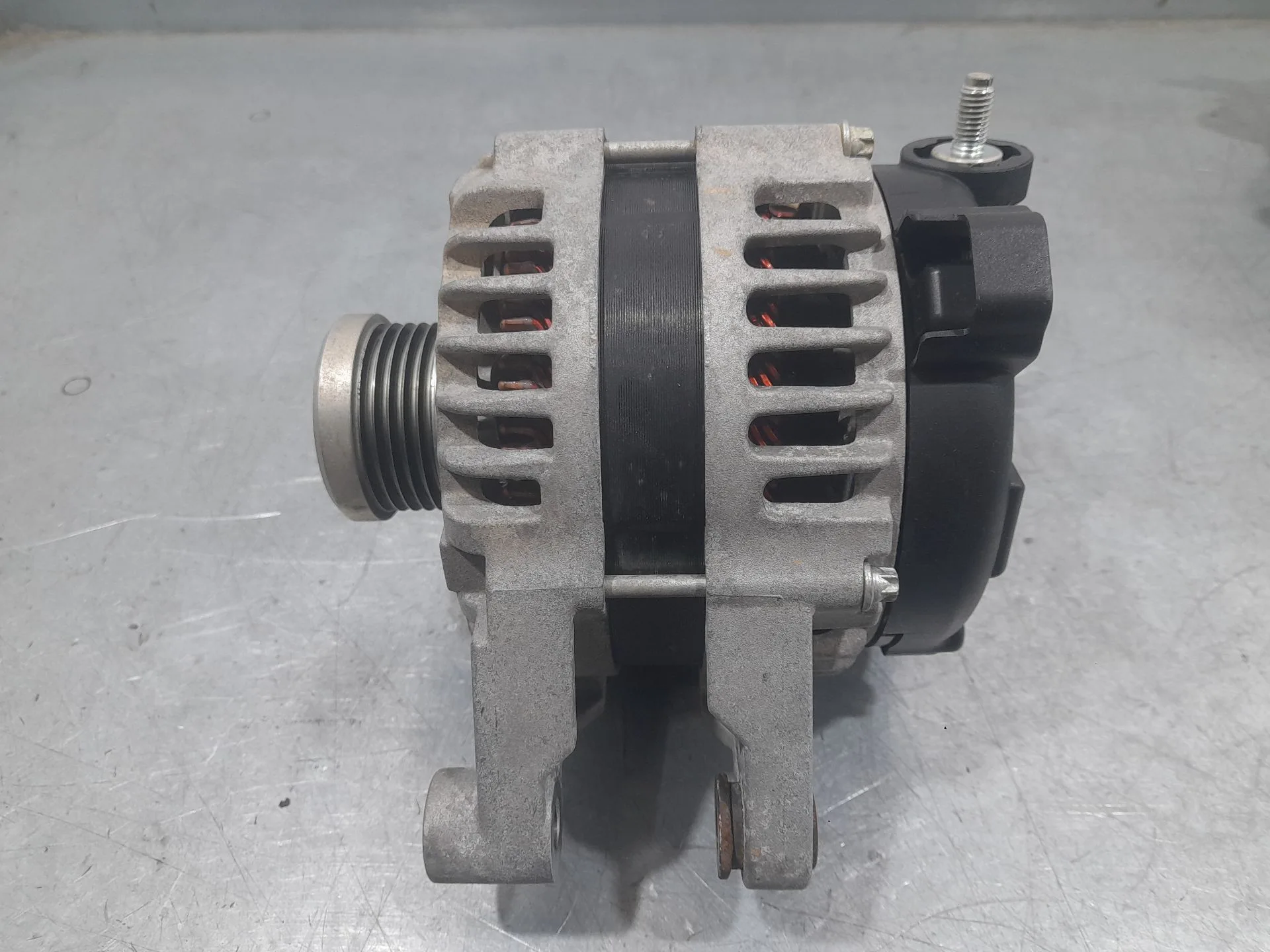 Alternador para Ssangyong Tivoli
