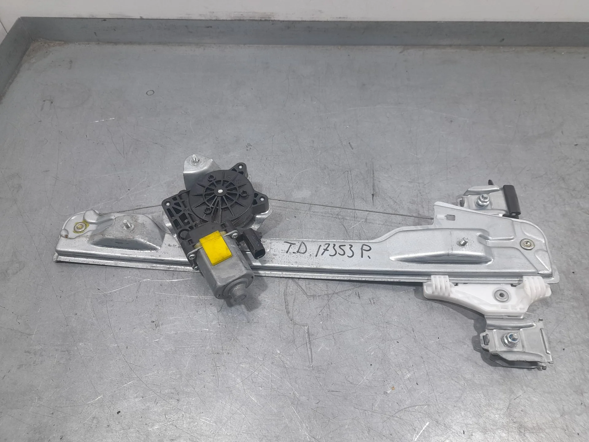 Elevalunas Trasero Derecho para Ssangyong Tivoli