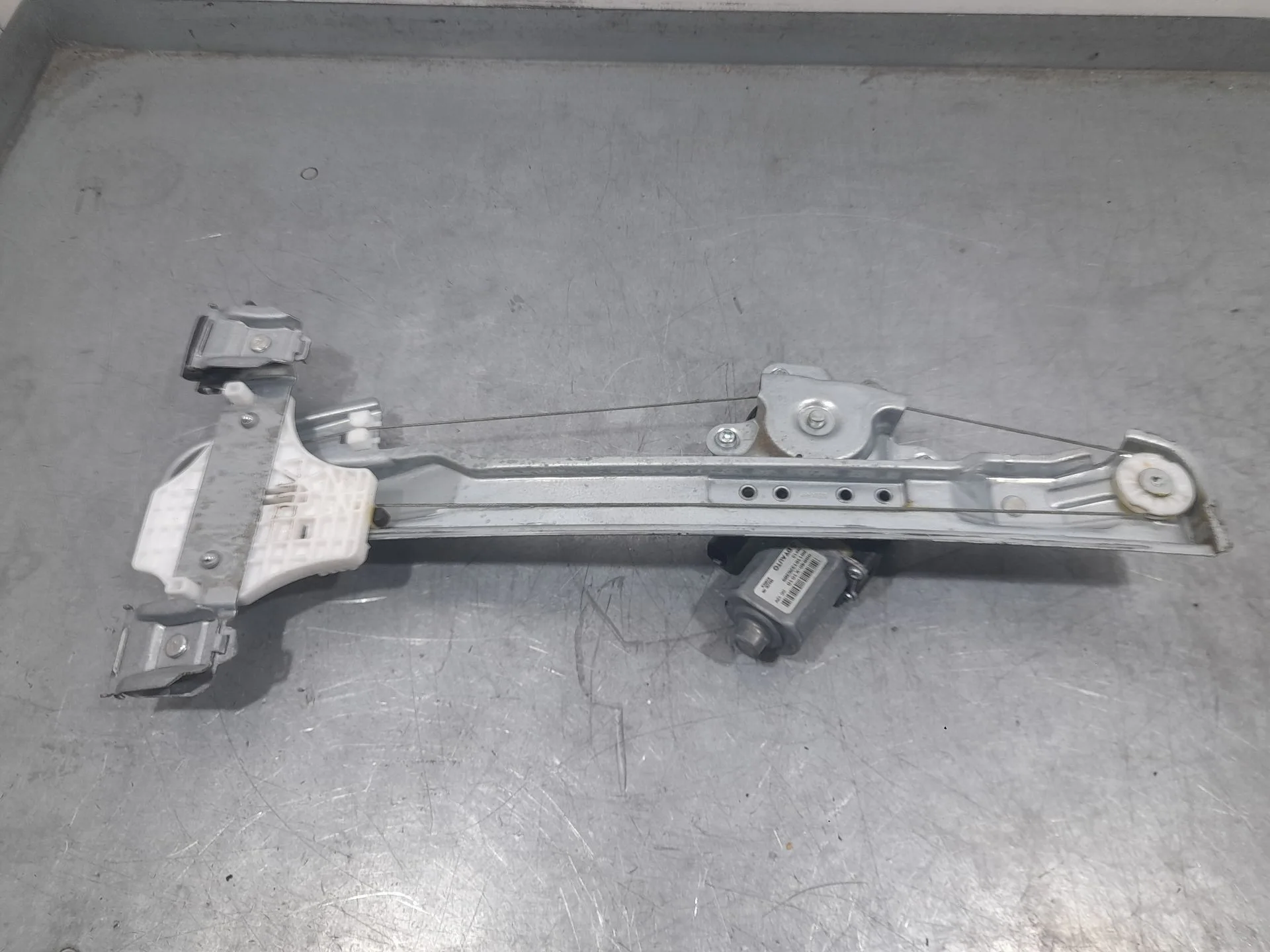 Elevalunas Trasero Derecho para Ssangyong Tivoli