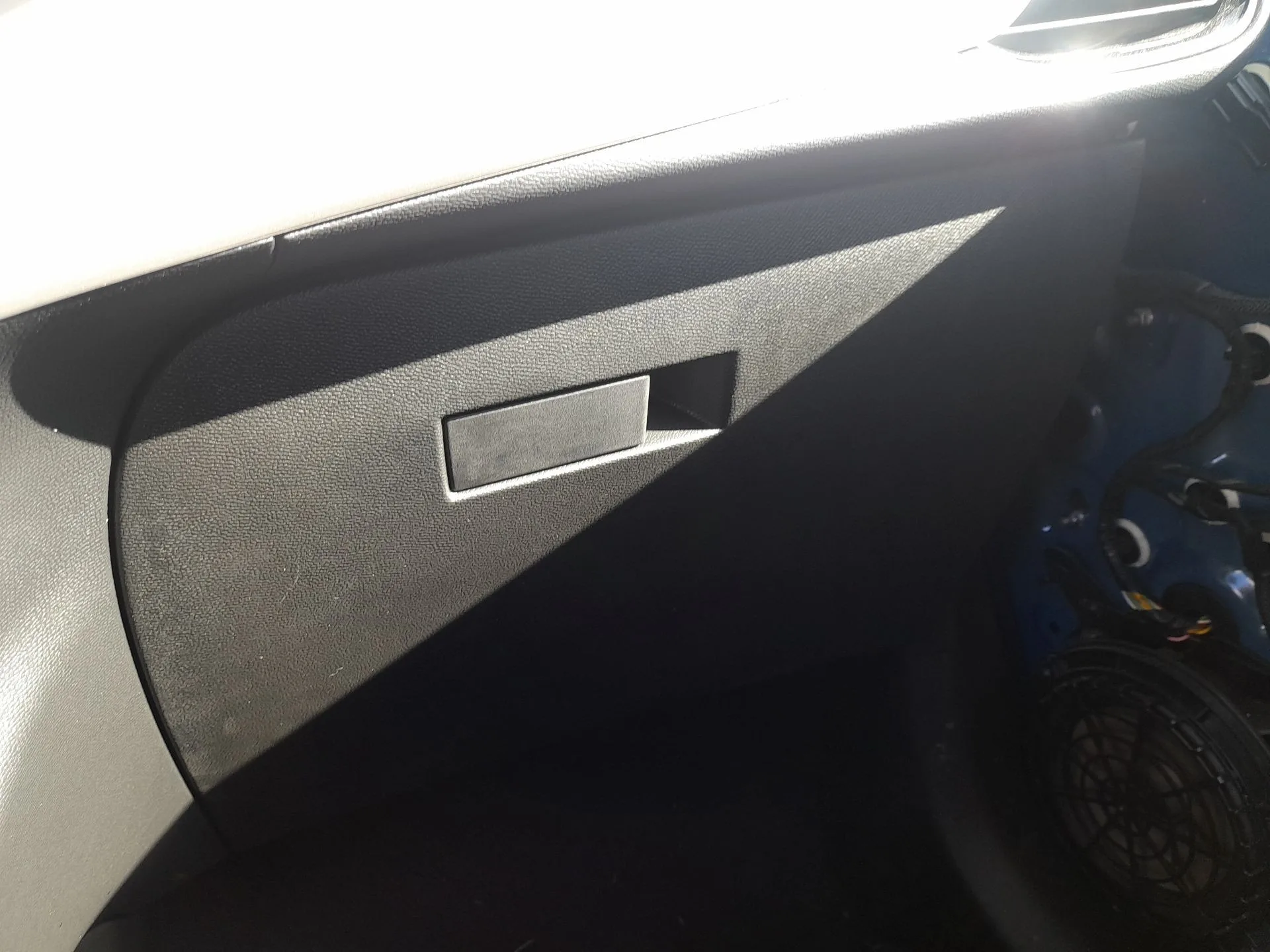 Guantera para Opel Corsa F (P2Jo)
