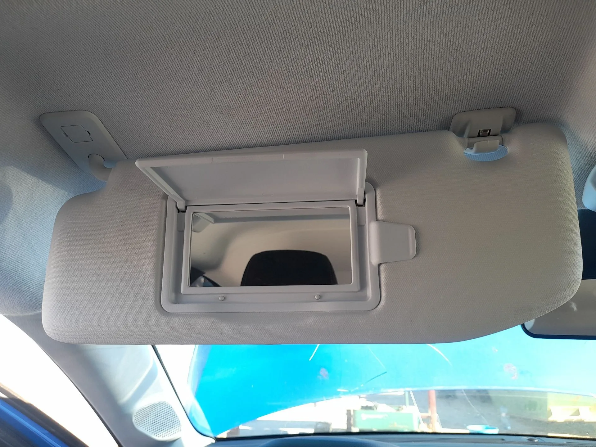 Parasol Izquierdo para Opel Corsa F (P2Jo)