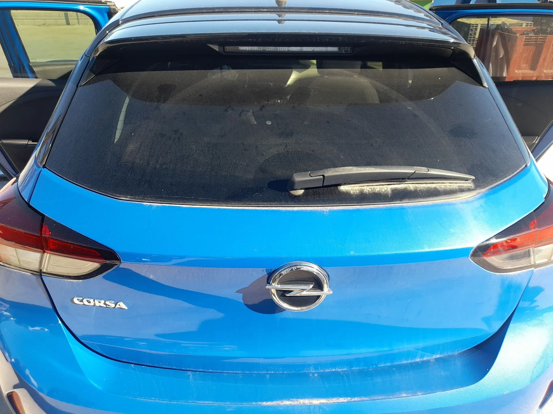 Porton Trasero para Opel Corsa F (P2Jo)