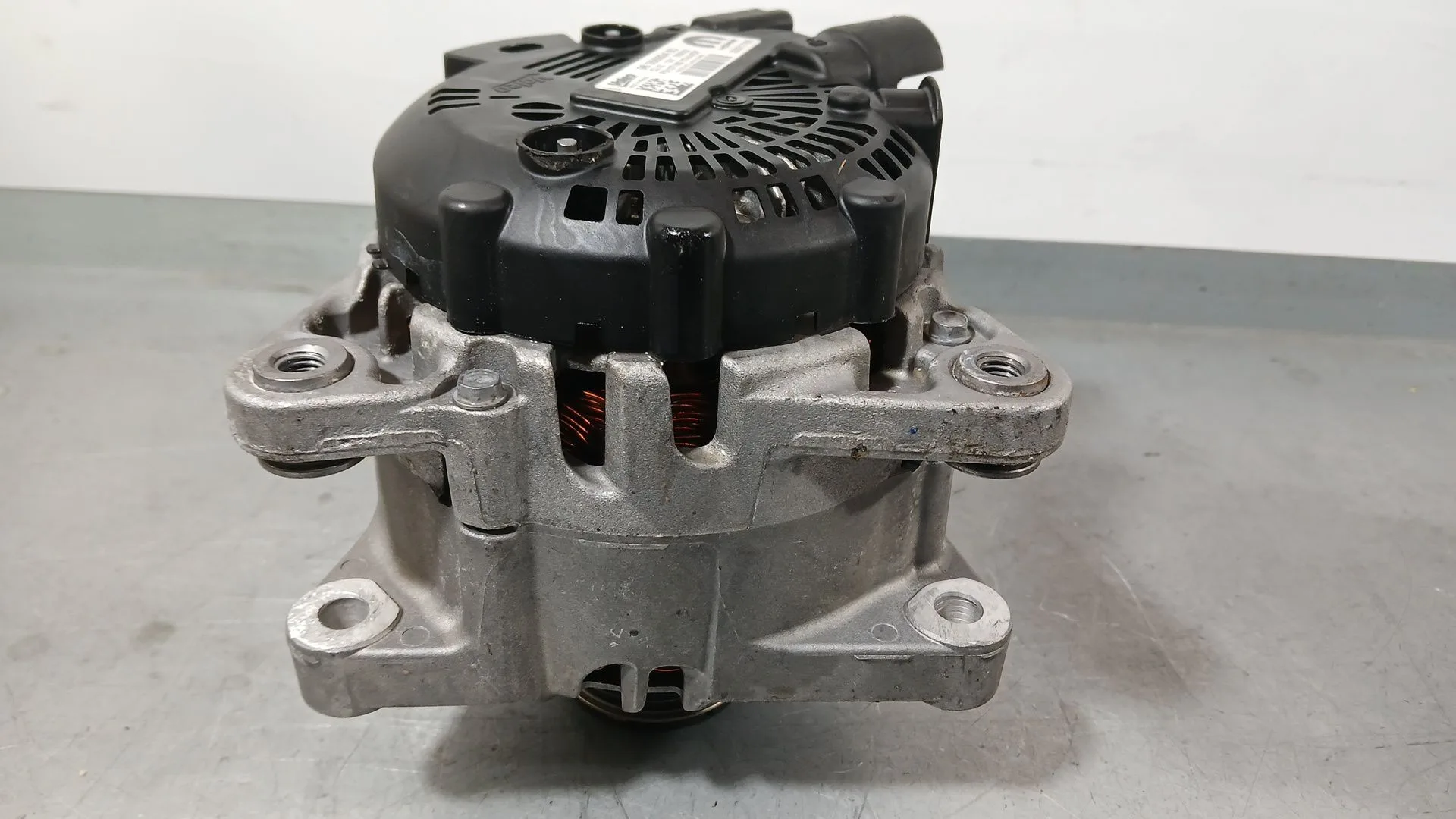 Alternador para Opel Corsa F (P2Jo)