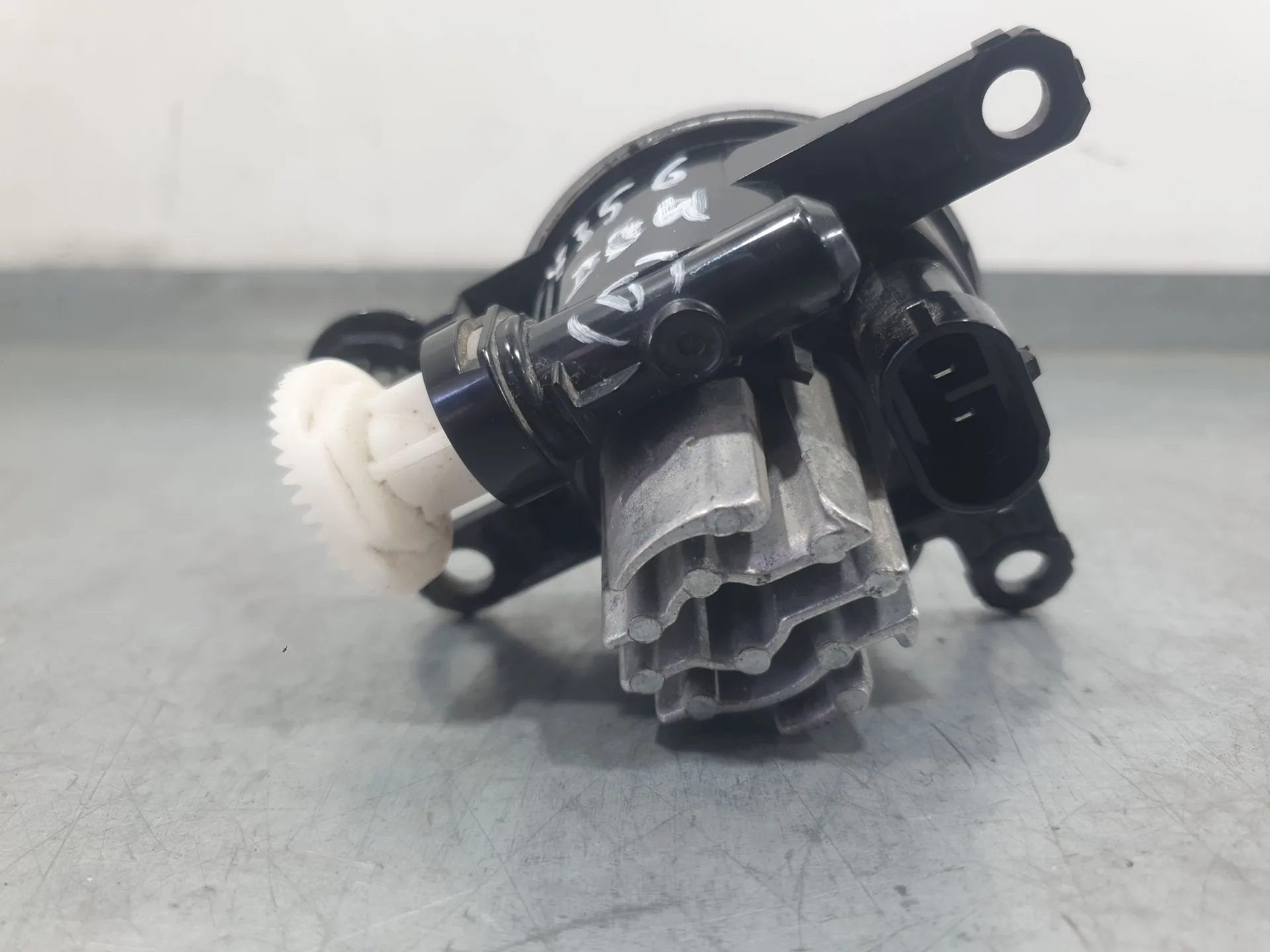 Faro Antiniebla Izquierdo para Opel Corsa F (P2Jo)