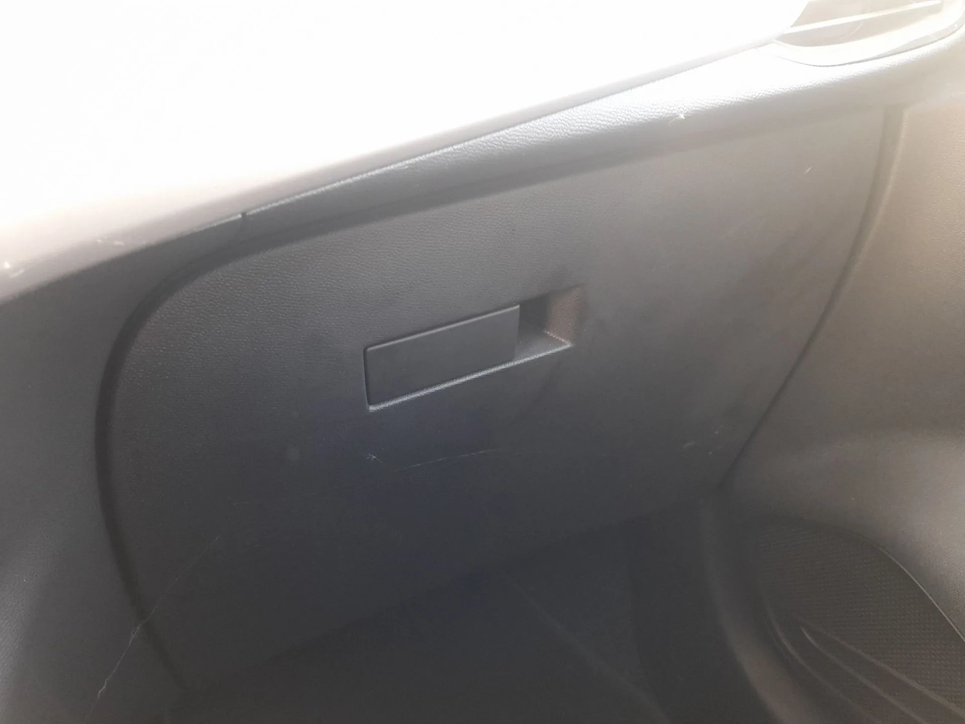 Guantera para Opel Corsa F (P2Jo)