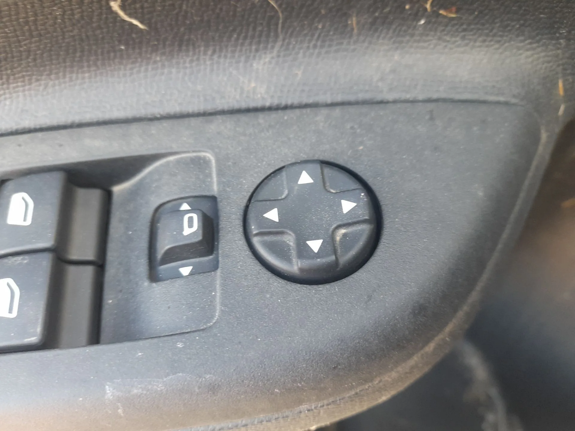 Mando Elevalunas Delantero Izquierdo para Opel Corsa F (P2Jo)