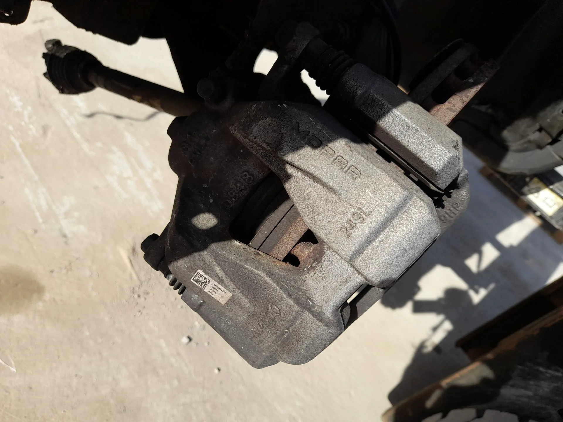 Pinza Freno Delantera Izquierda para Jeep Compass (Mp, M6, Mv, M7)
