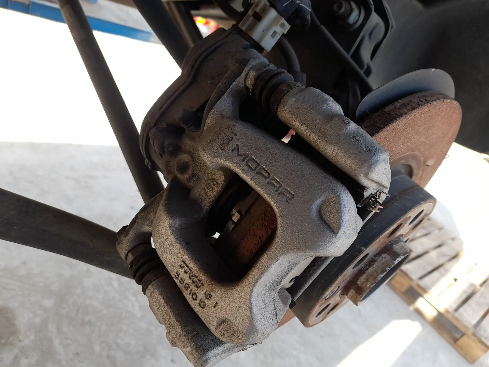 Pinza Freno Trasera Izquierda para Jeep Compass (Mp, M6, Mv, M7)