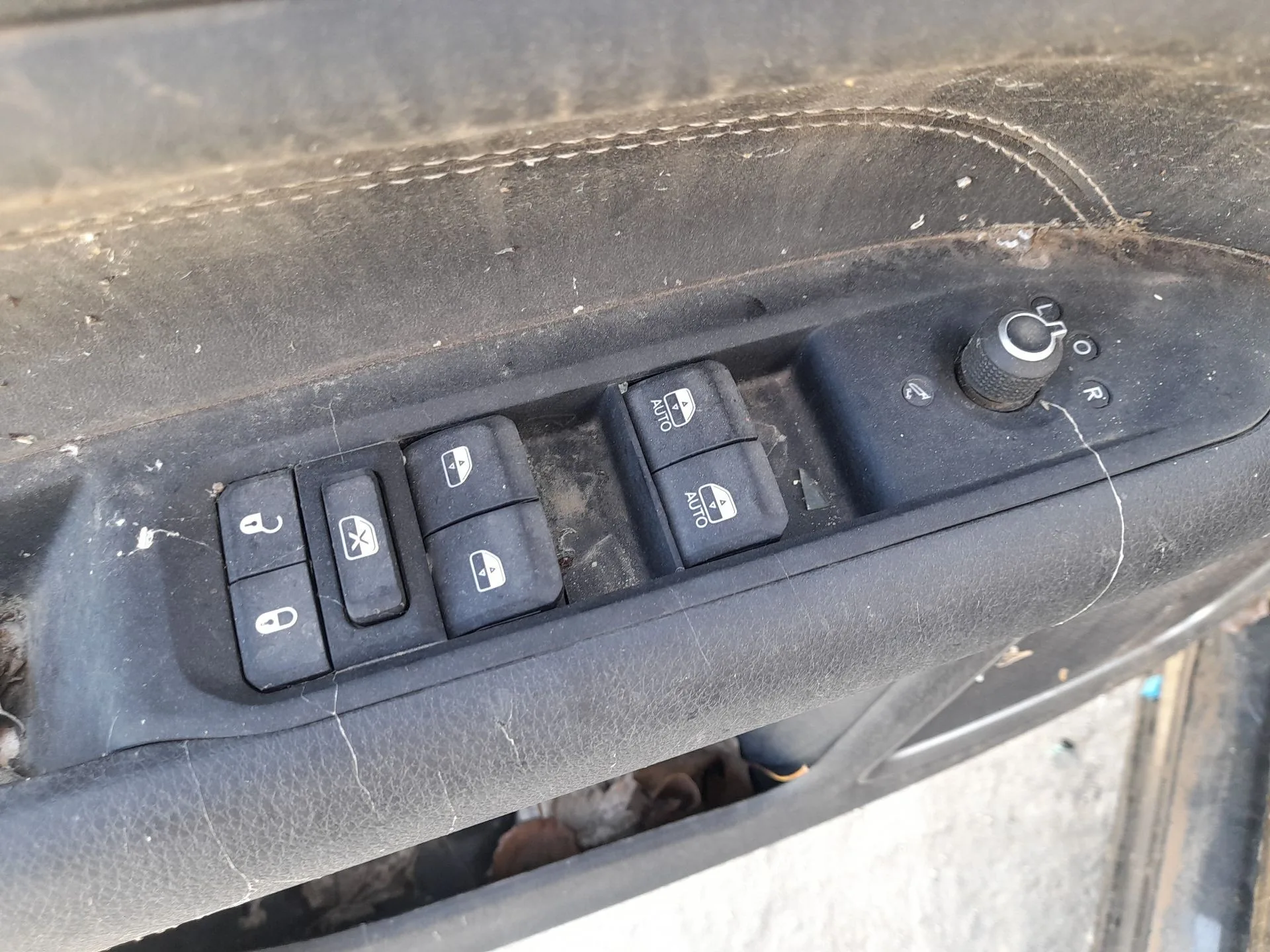 Mando Elevalunas Delantero Izquierdo para Jeep Compass (Mp, M6, Mv, M7)