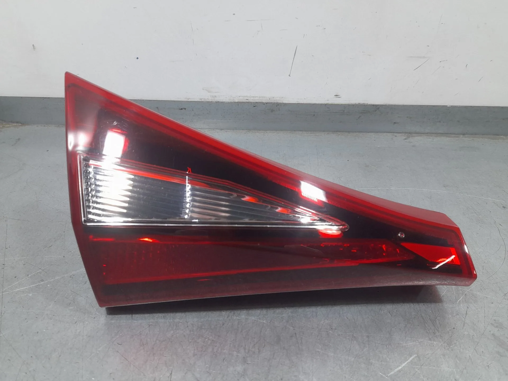 Piloto Trasero Izquierdo Interior para Hyundai I20 Iii (Bc3, Bi3)