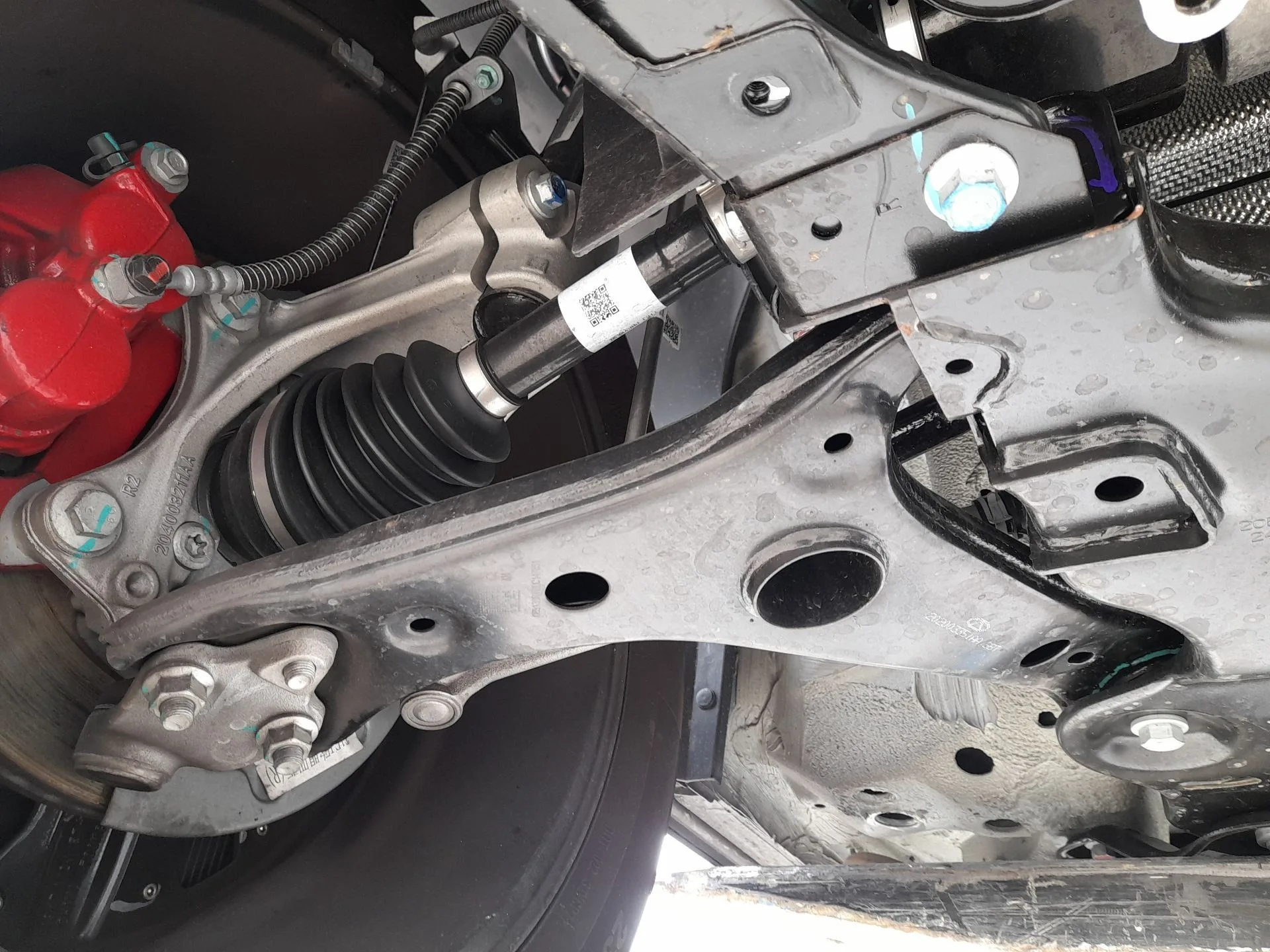 Brazo Suspension Inferior Delantero Derecho para Jaecoo 7 Phev