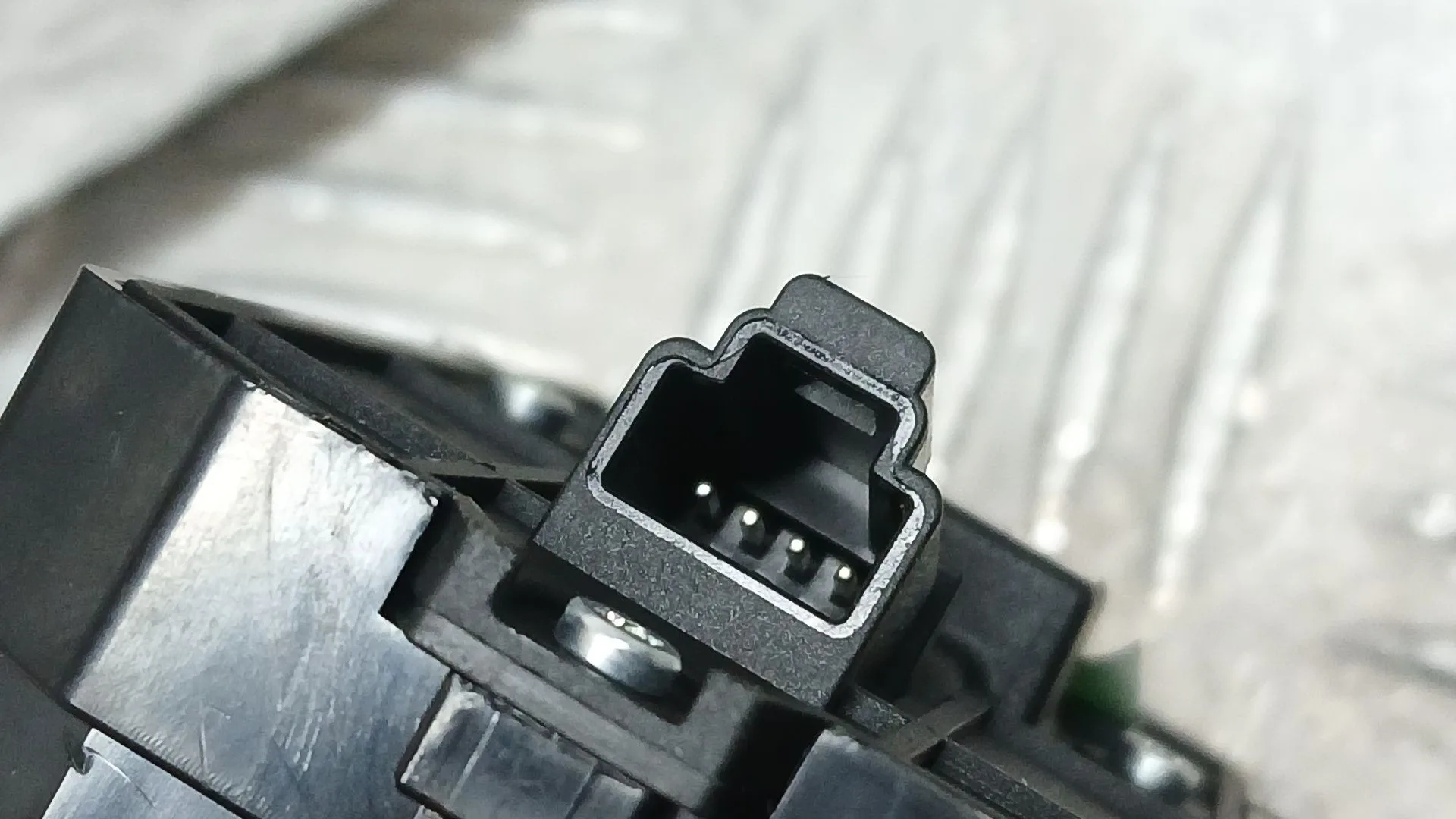 Mando Elevalunas Delantero Izquierdo para Jaecoo 7 Phev