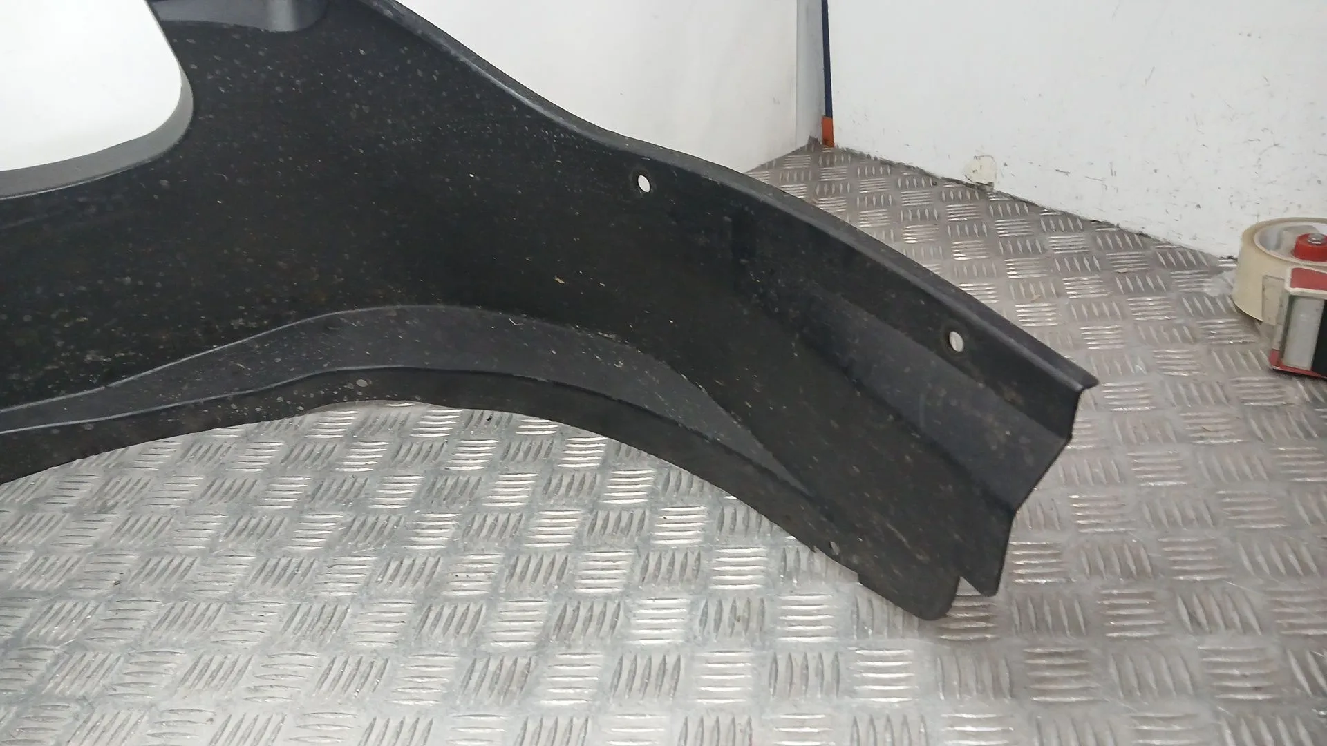 Plastico Pase Rueda Del. Dch. para Jaecoo 7 Phev