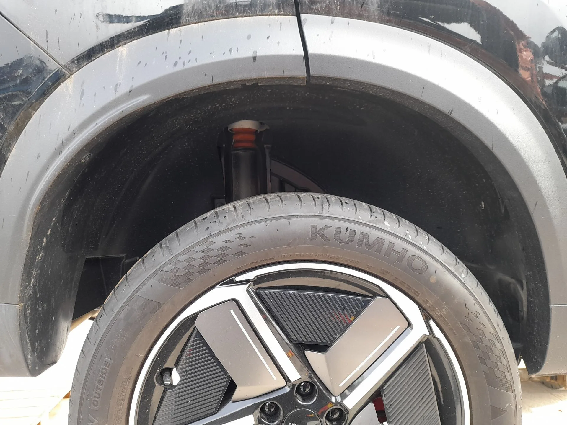 Plastico Pase Rueda Tras. Dch. para Jaecoo 7 Phev