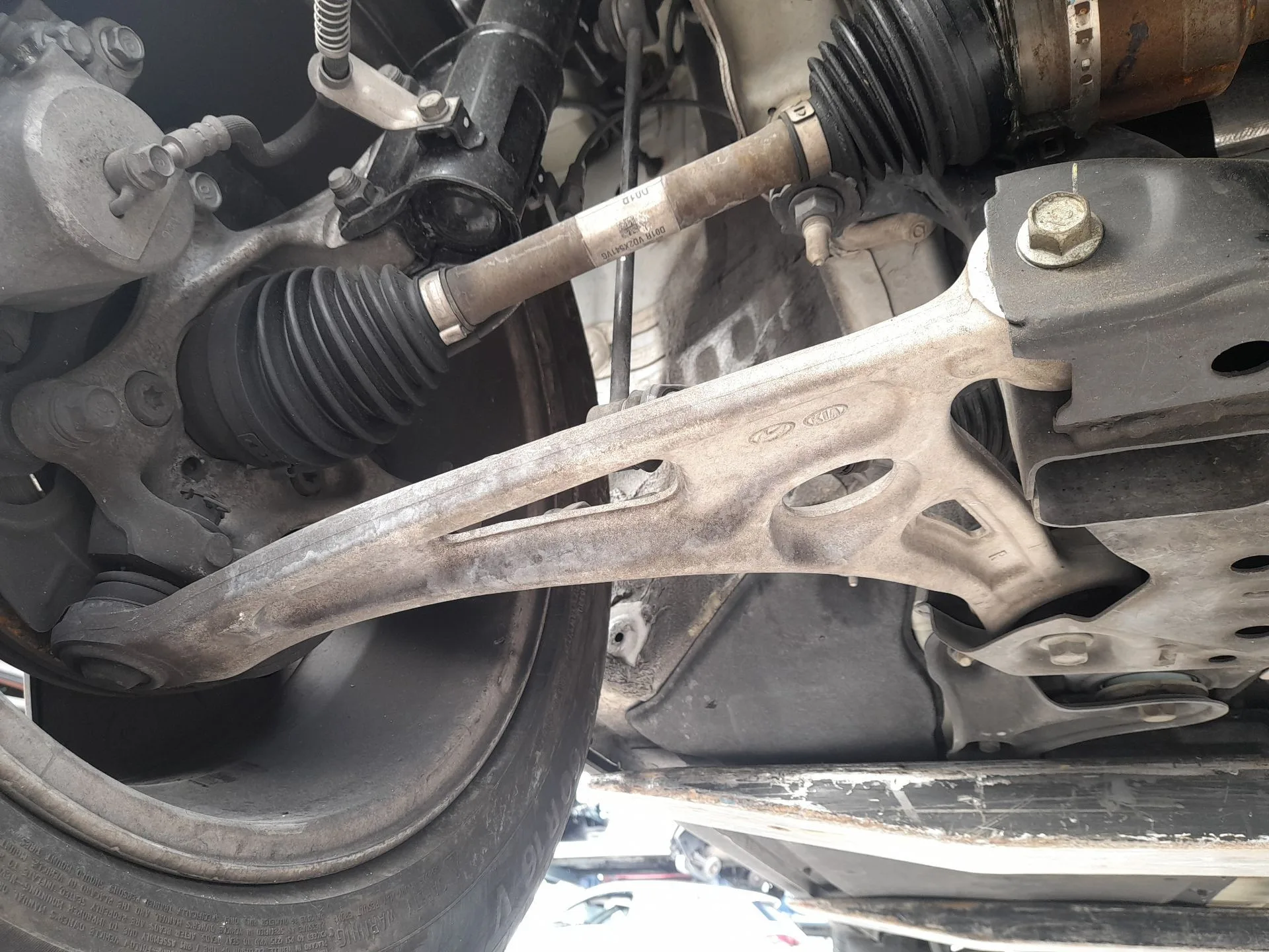 Brazo Suspension Inferior Delantero Derecho para Kia Niro (De)